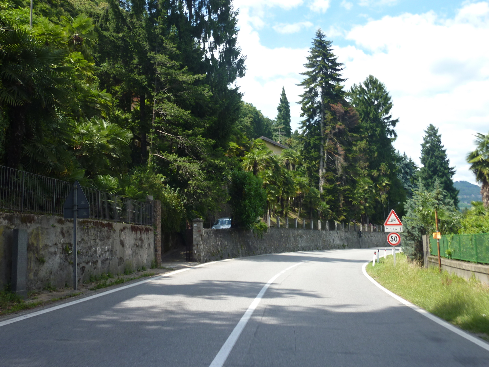 รูปถ่าย อิตาลี(Italy) อาโรนา(Arona) 2009-06 27