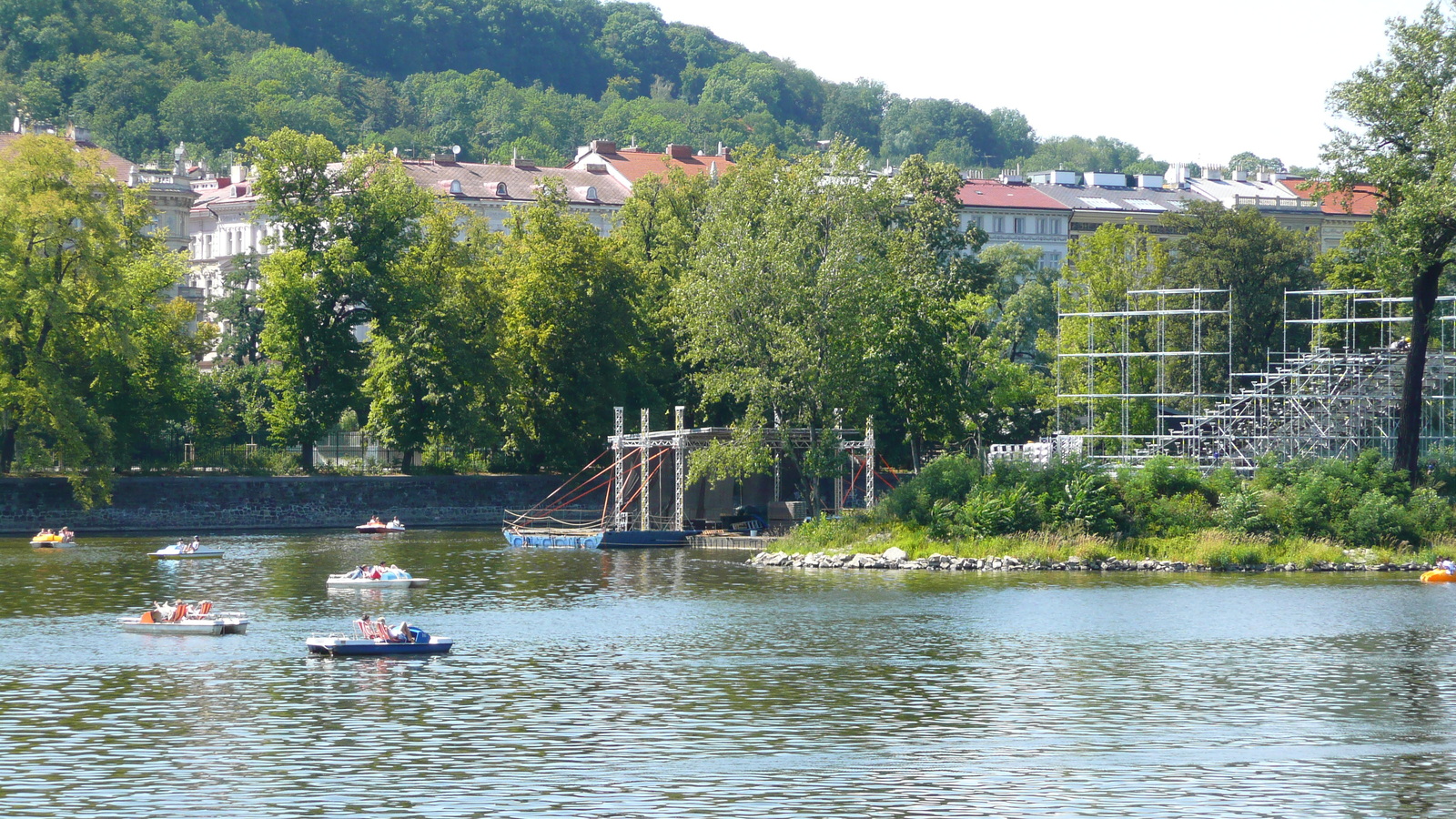 รูปถ่าย สาธารณรัฐเช็ก(Czech Republic) ปราก(Prague) สวนโซฟีน(Zofin Garden) 2007-07 21