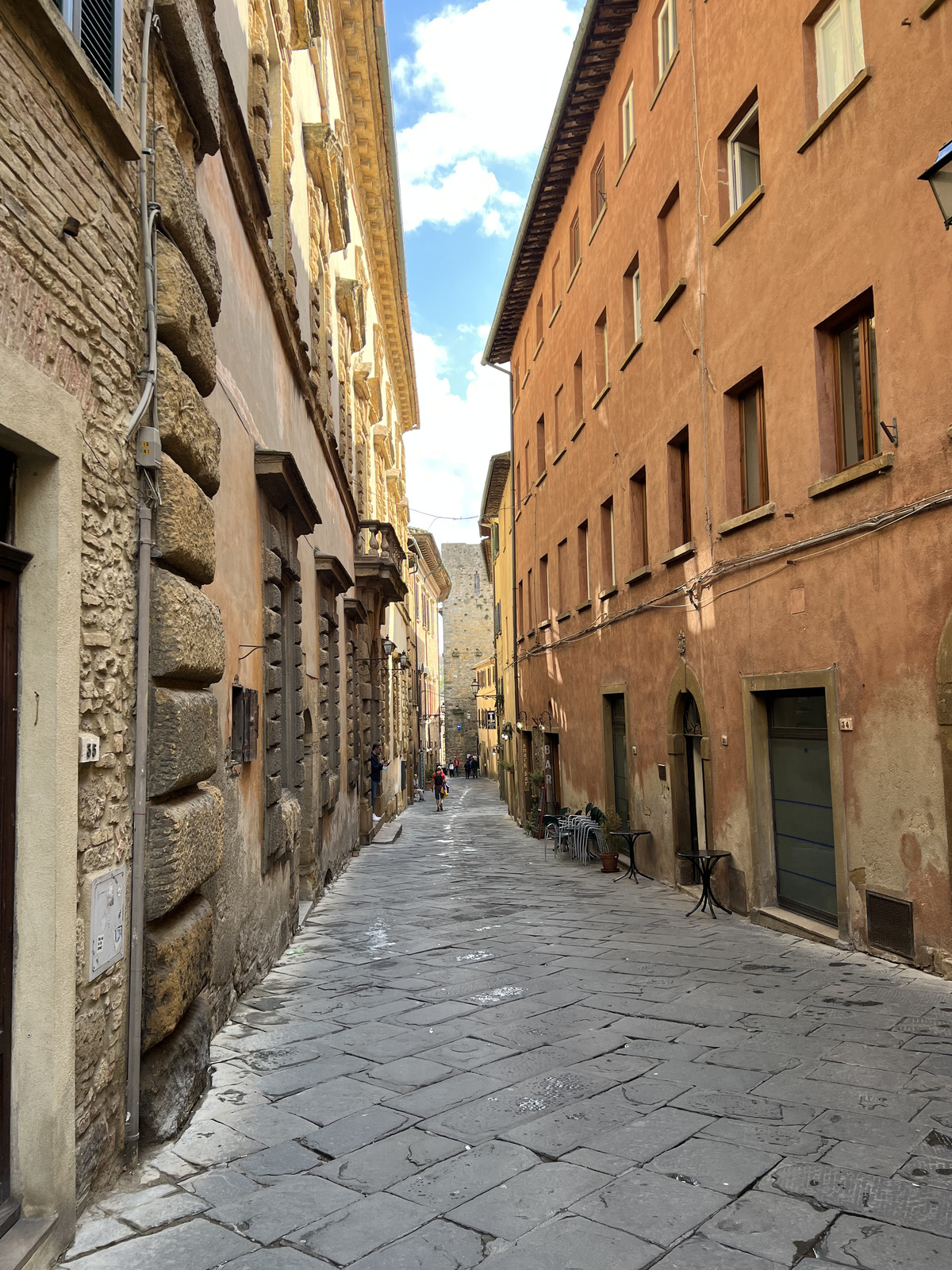 รูปถ่าย อิตาลี(Italy) วอลแตร์รา(Volterra) 2021-09 14