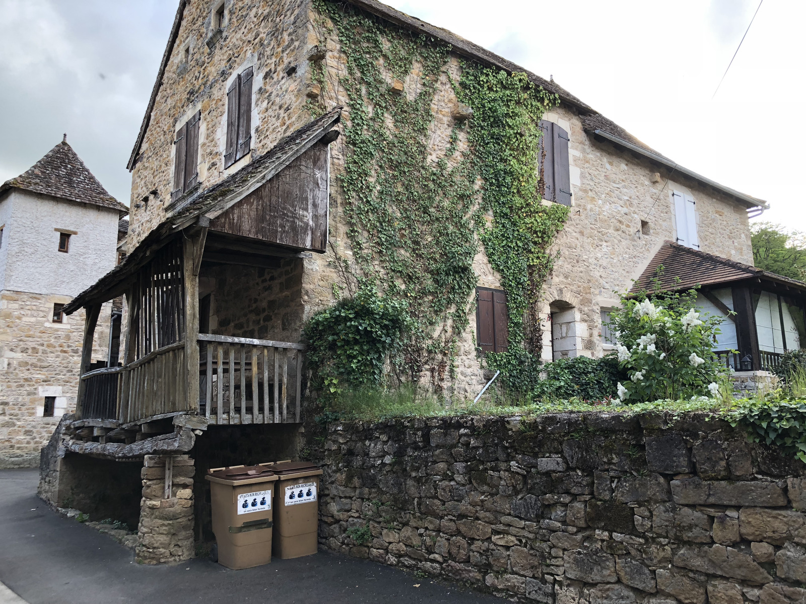 รูปถ่าย ฝรั่งเศส(France) กาเรนนัก(Carennac) 2018-04 49