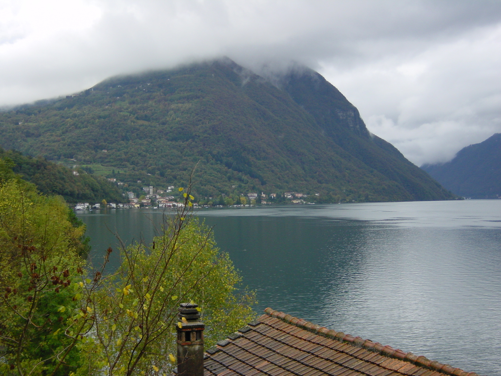 รูปถ่าย สวิสเซอร์แลนด์(Switzerland) ลูกาโน(Lugano) 2001-10 2