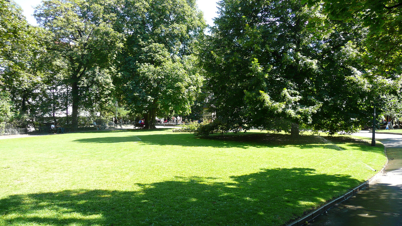 รูปถ่าย สาธารณรัฐเช็ก(Czech Republic) ปราก(Prague) สวนโซฟีน(Zofin Garden) 2007-07 10