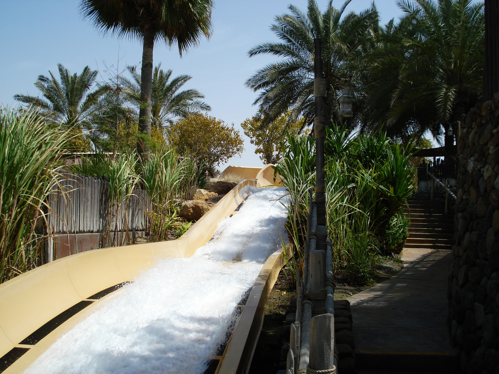 รูปถ่าย สหรัฐอาหรับเอมิเรตส์(United Arab Emirates) ดูไบ(Dubai) สวนน้ำไวลด์วาดี(Wild Wadi) 2007-03 136