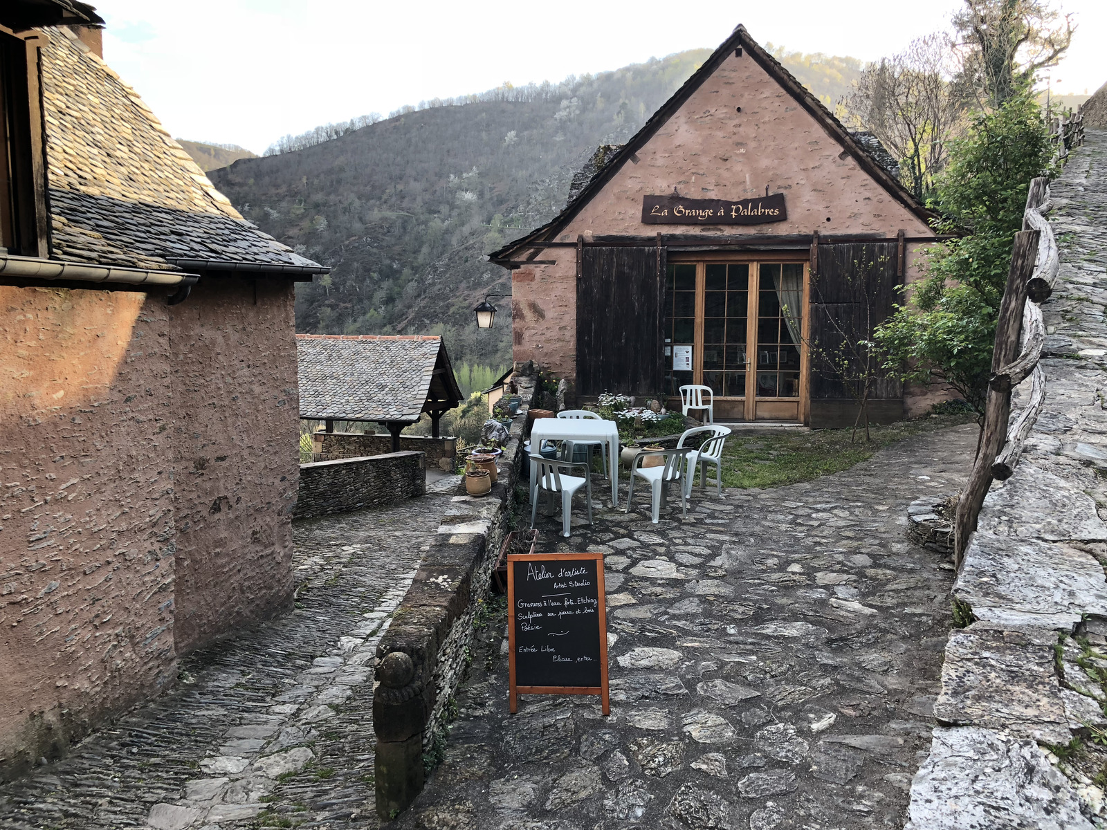 รูปถ่าย ฝรั่งเศส(France) กงก์(Conques) 2018-04 230