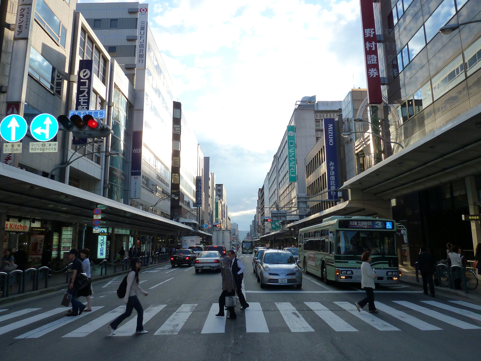 รูปถ่าย ญี่ปุ่น(Japan) เกียวโต(Kyoto) ถนนชิโจ(Shijo dori) 2010-06 27