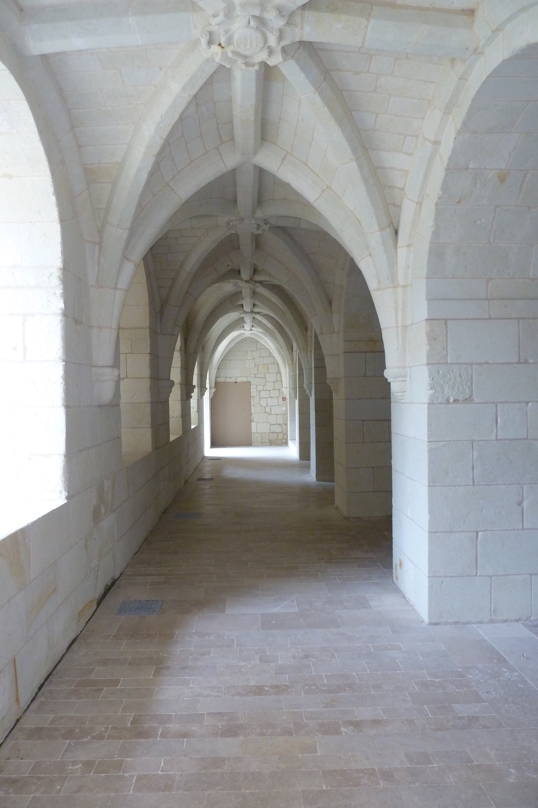 รูปถ่าย ฝรั่งเศส(France) ฟงเตอโวร์(Fontevraud) 2011-05 239