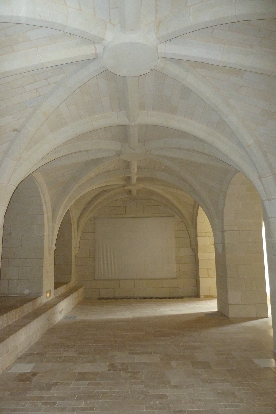 รูปถ่าย ฝรั่งเศส(France) ฟงเตอโวร์(Fontevraud) 2011-05 23