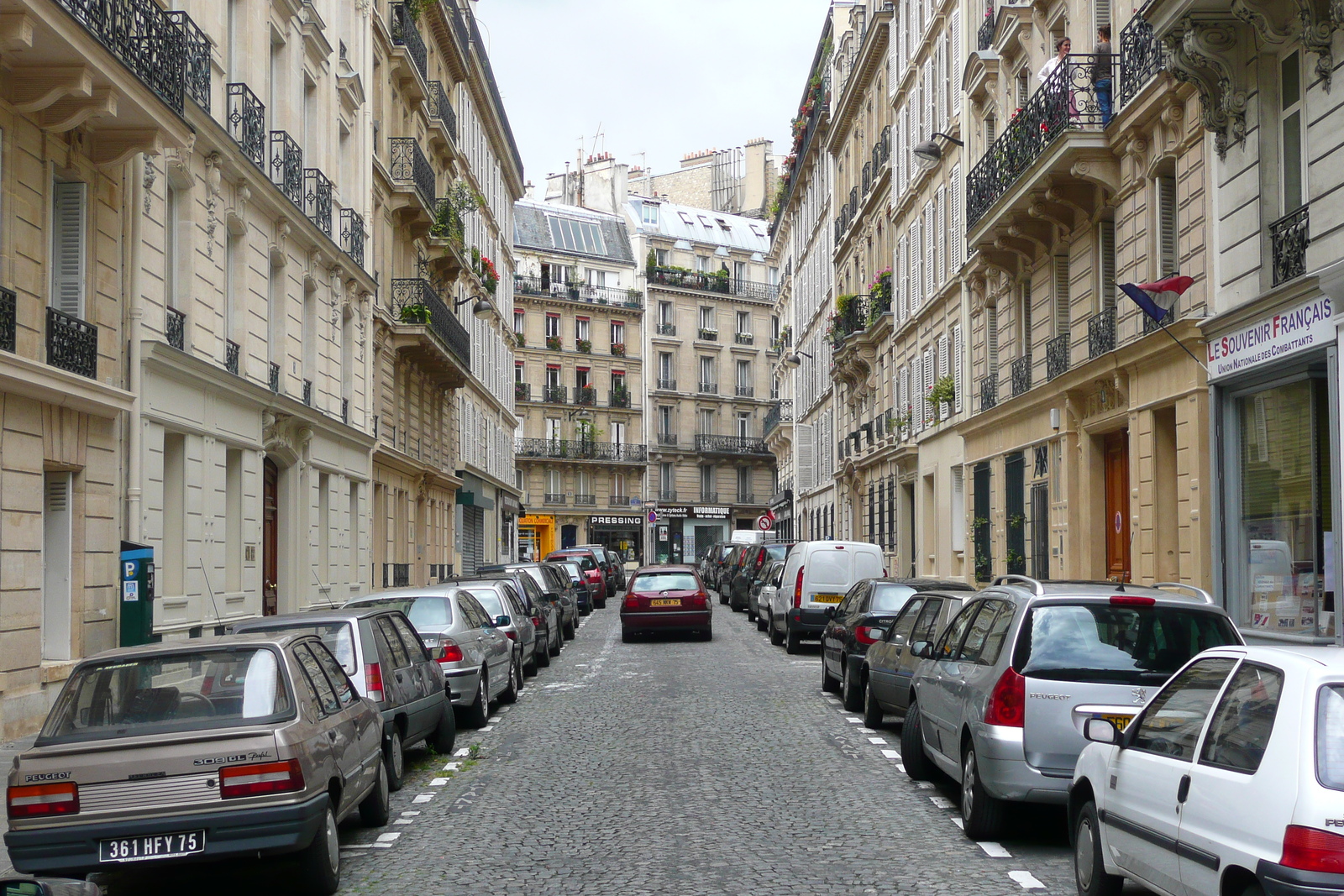 รูปถ่าย ฝรั่งเศส(France) ปารีส(Paris) ถนนโรม(Rue de Rome) 2007-06 33