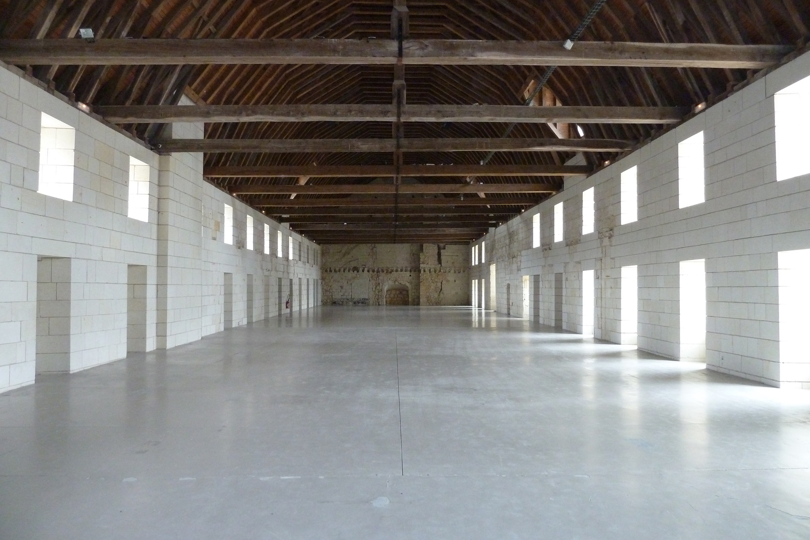 รูปถ่าย ฝรั่งเศส(France) ฟงเตอโวร์(Fontevraud) 2011-05 27