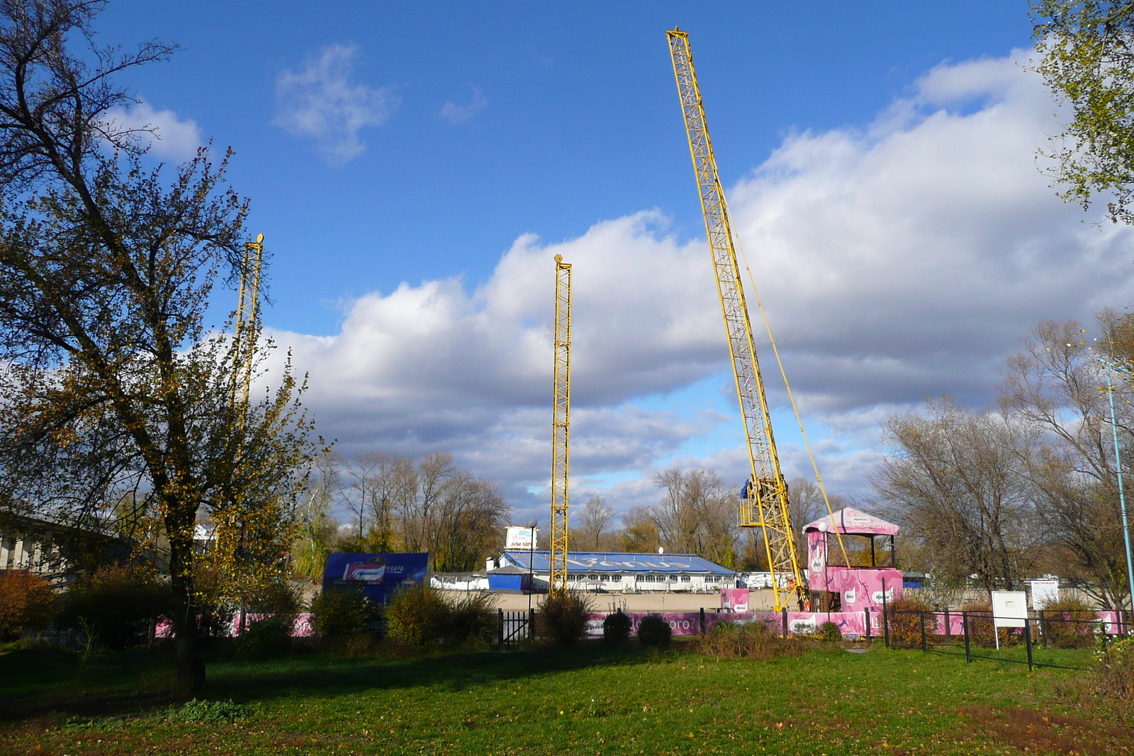 รูปถ่าย ยูเครน(Ukraine) เคียฟ(Kiev) "ฮีโดรปาร์ค(Hydropark) 2007-11 5