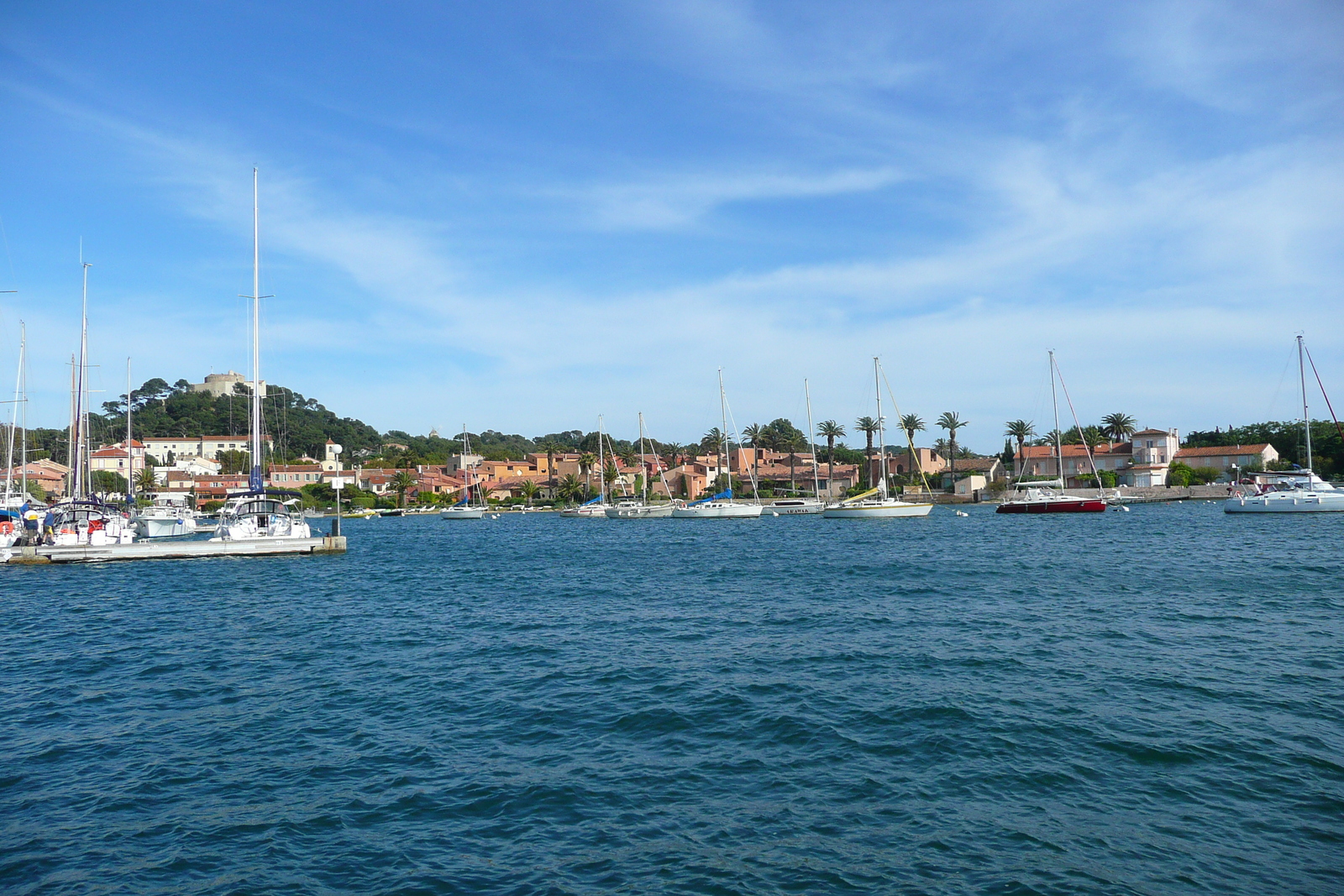รูปถ่าย ฝรั่งเศส(France) เกาะปอร์เกอรอล(Porquerolles Island) ท่าเรือปอร์เกอรอล(Porquerolles harbour) 2008-05 16
