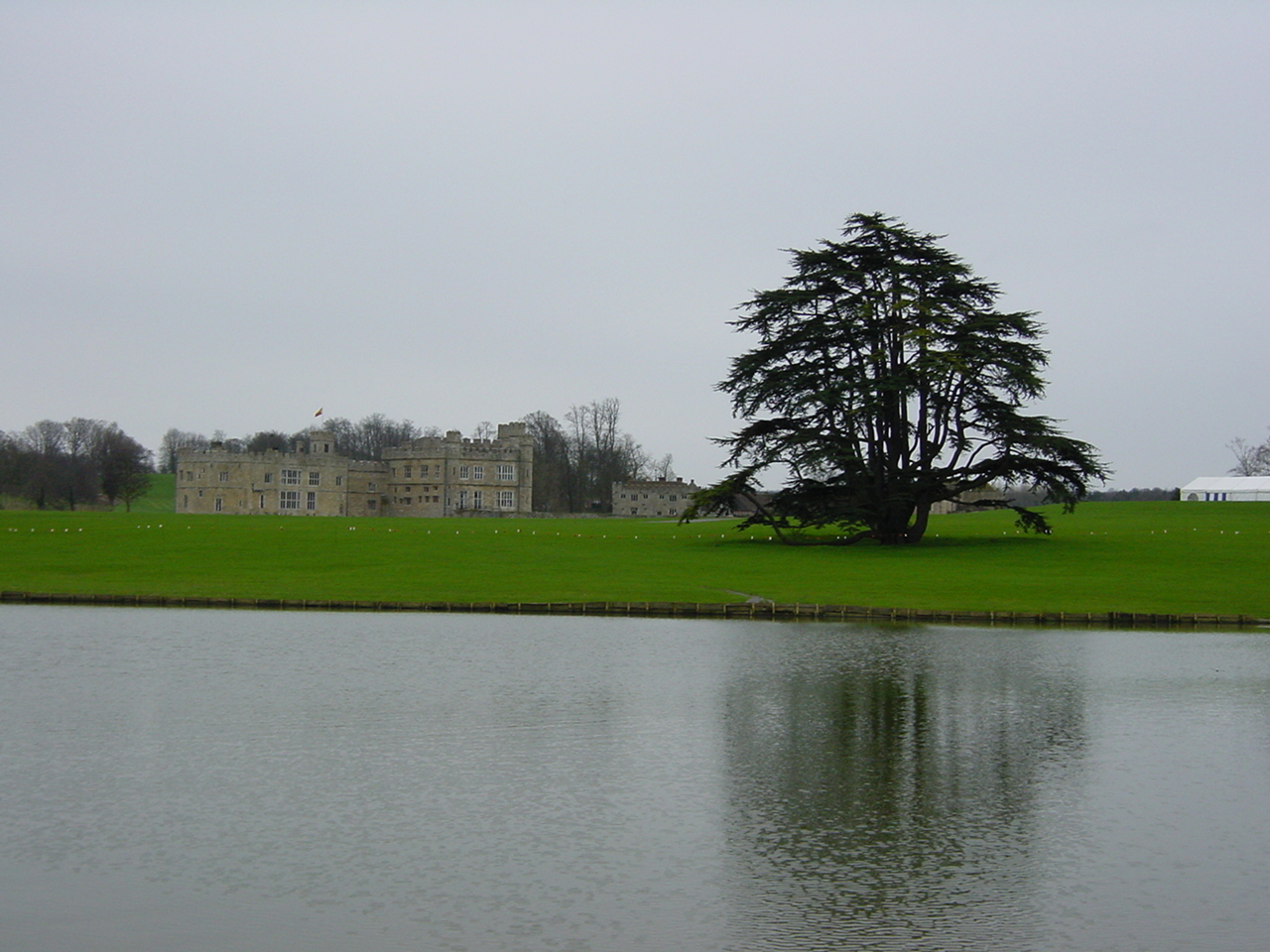 รูปถ่าย อังกฤษ(United Kingdom) ปราสาทลีดส์(Leeds castle) 2001-04 1