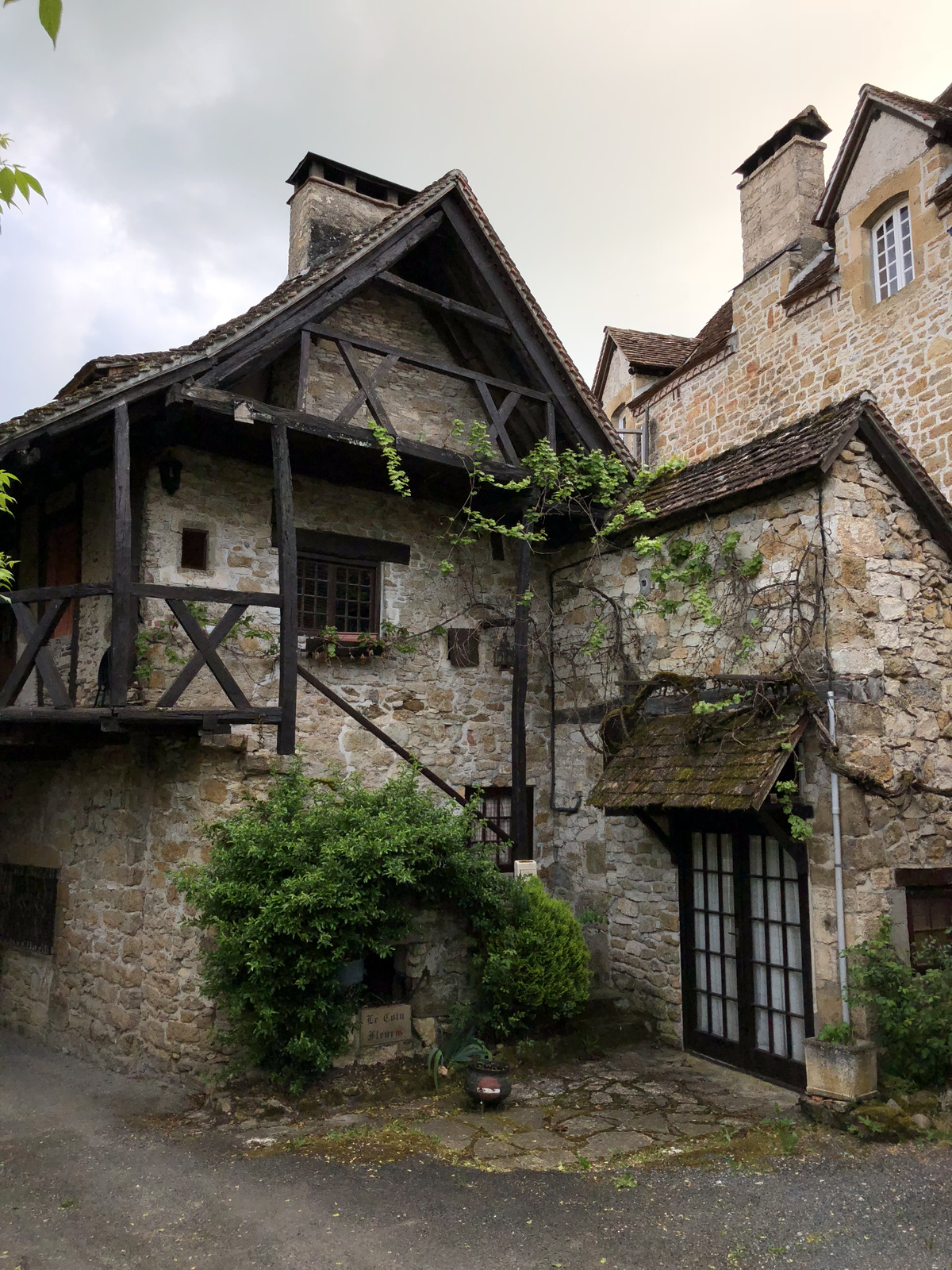 รูปถ่าย ฝรั่งเศส(France) กาเรนนัก(Carennac) 2018-04 120