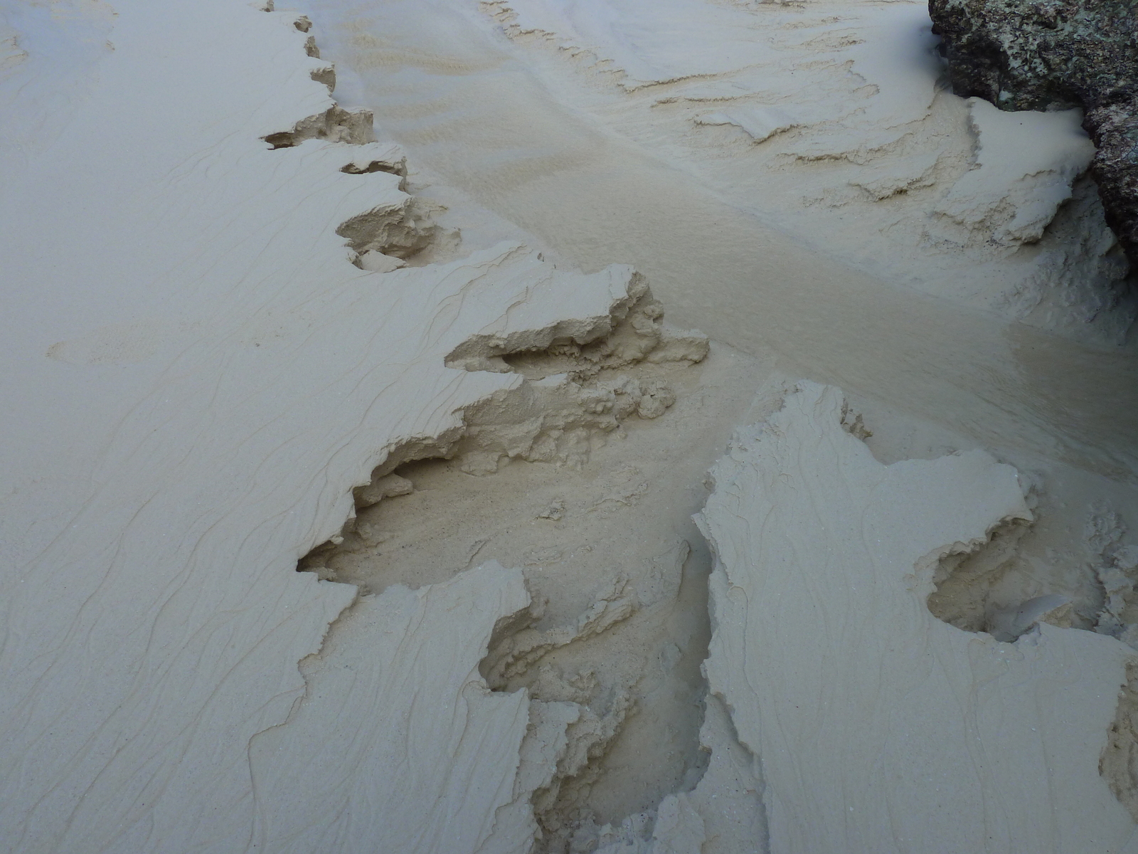รูปถ่าย นิวแคลิโดเนีย(New Caledonia) เกาะลีฟู(Lifou) ลูเอซิลลา(Luecilla) 2010-05 60