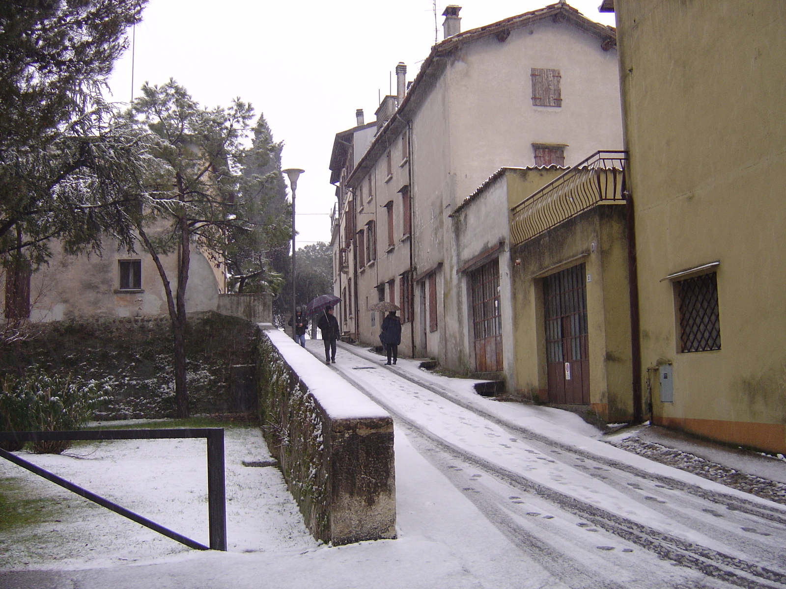 รูปถ่าย อิตาลี(Italy) เดเซนซาโนเดลการ์ดา(Desenzano del Garda) 2005-03 9