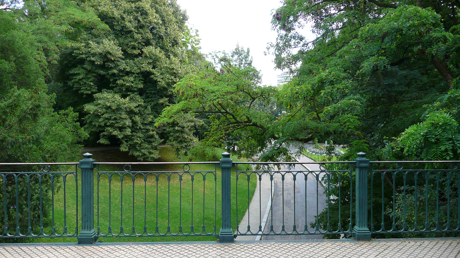 รูปถ่าย ฝรั่งเศส(France) ปารีส(Paris) สวนบุต-โชมง(Parc des Buttes Chaumont) 2007-08 100