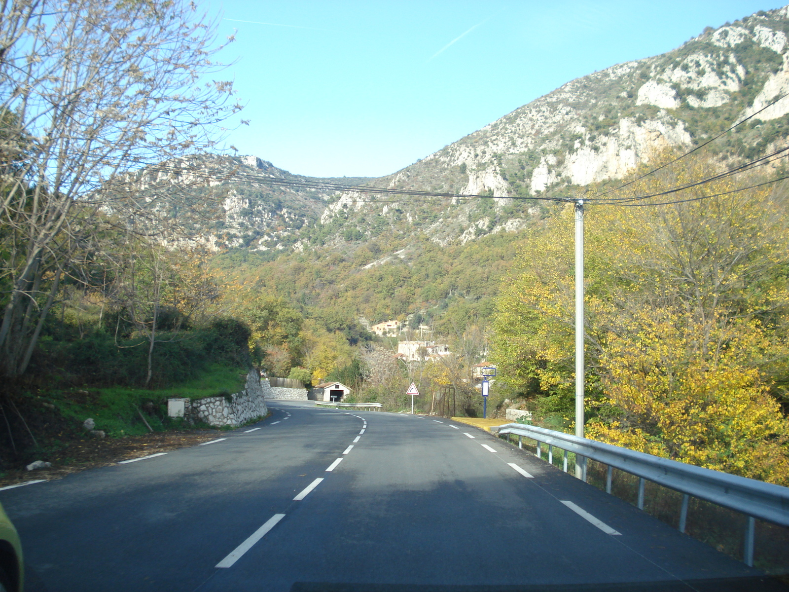 รูปถ่าย ฝรั่งเศส(France) เฟรนช์ริวิเอรา(French Riviera) ถนนจากวองซ์ไปแซ็ง-ฌาเน(Vence to St. Jeannet Road) 2006-12 1