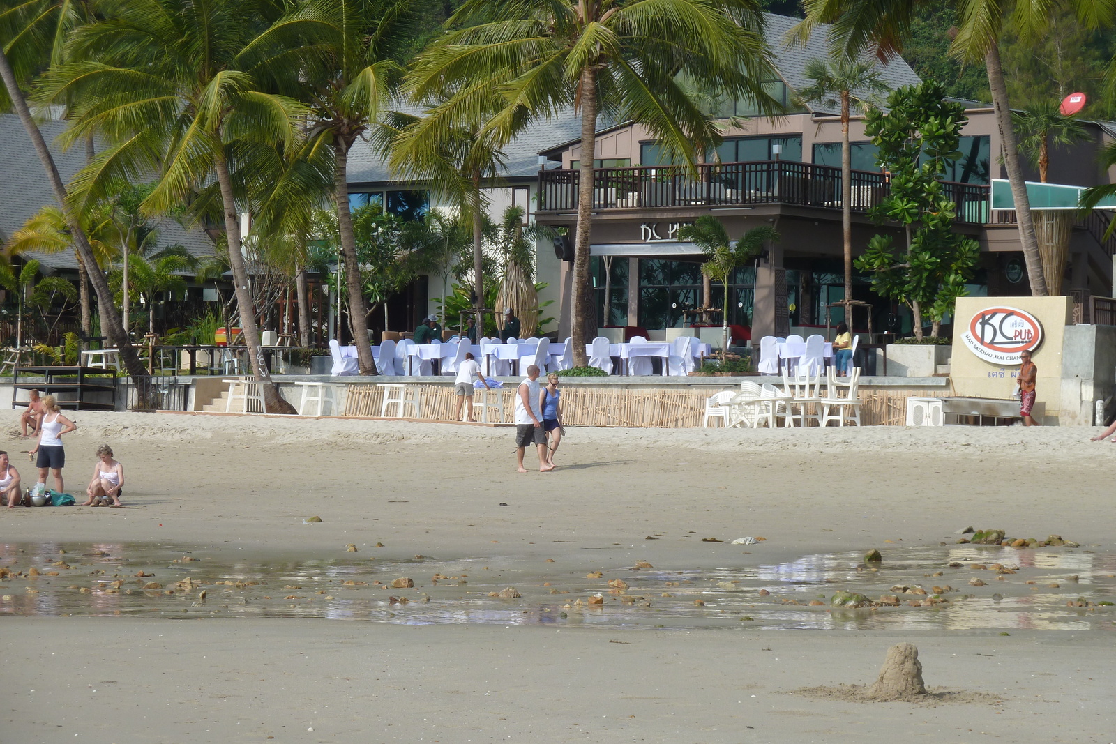 รูปถ่าย ไทย(Thailand) เกาะช้าง(Ko Chang) หาดทรายขาว(White sand beach) 2011-02 53
