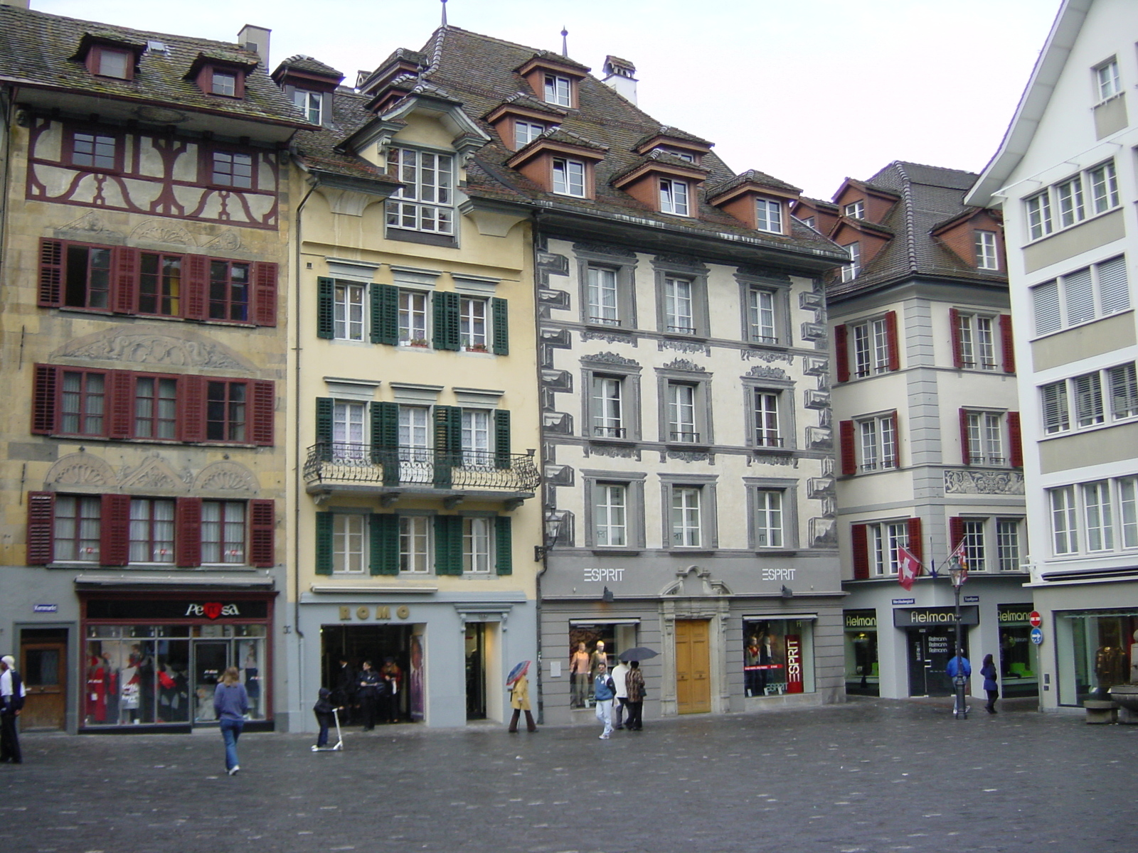 รูปถ่าย สวิสเซอร์แลนด์(Switzerland) ลูเซิร์น(Lucerne) 2001-10 1