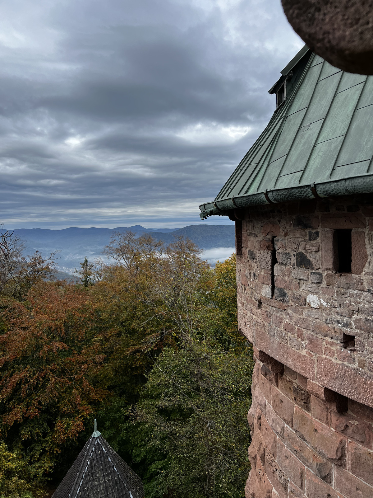 รูปถ่าย ฝรั่งเศส(France) ปราสาทโอ-เคอนิกส์บูร์ก(Koenigsbourg Castle) 2023-10 23