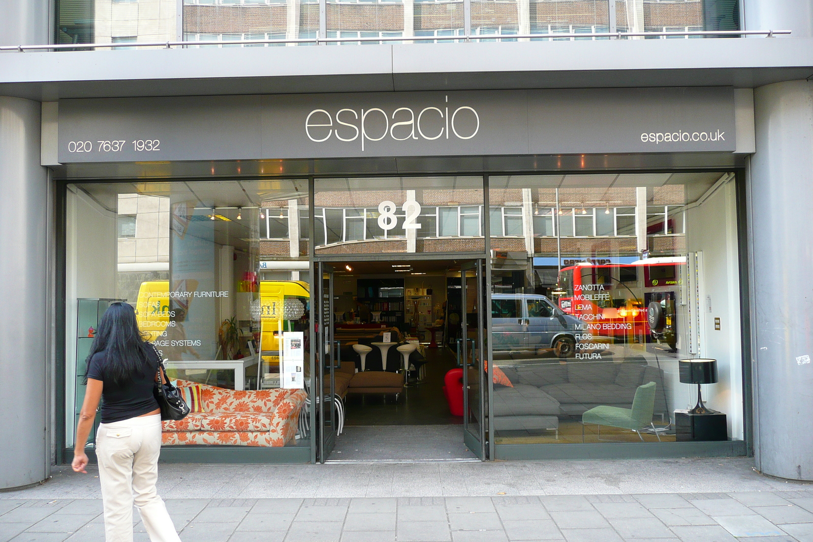 รูปถ่าย อังกฤษ(United Kingdom) ลอนดอน(London) ถนนท็อตแนมคอร์ต(Tottenham Court Road) 2007-09 68