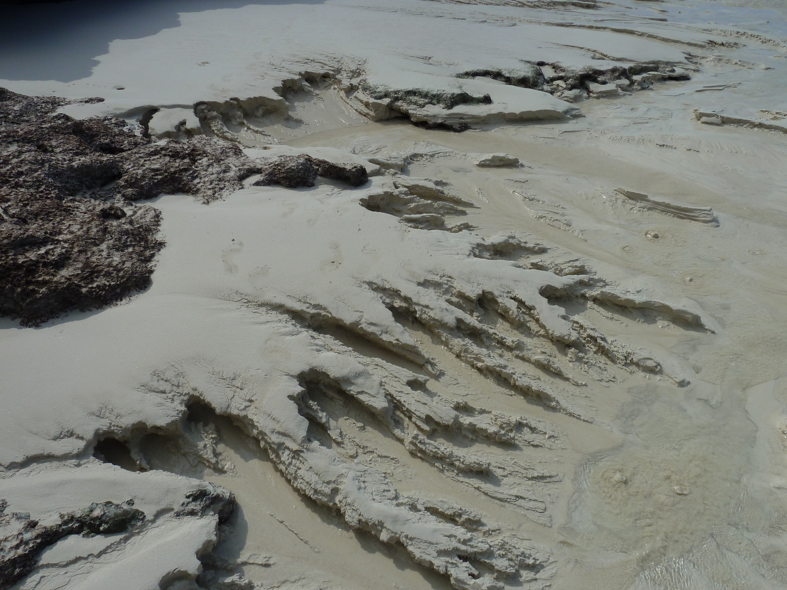 รูปถ่าย นิวแคลิโดเนีย(New Caledonia) เกาะลีฟู(Lifou) ลูเอซิลลา(Luecilla) 2010-05 65