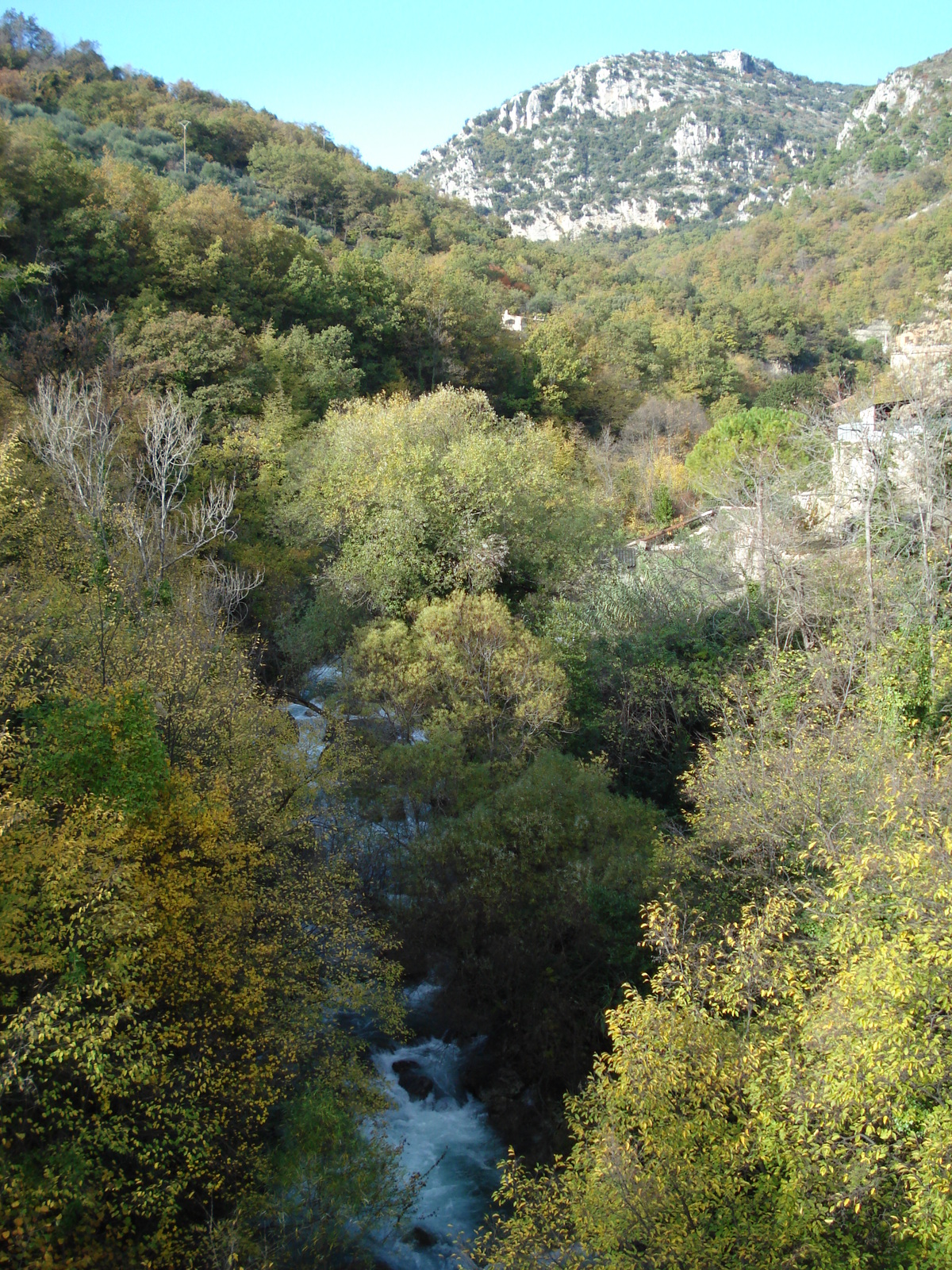 รูปถ่าย ฝรั่งเศส(France) เฟรนช์ริวิเอรา(French Riviera) ถนนจากวองซ์ไปแซ็ง-ฌาเน(Vence to St. Jeannet Road) 2006-12 45