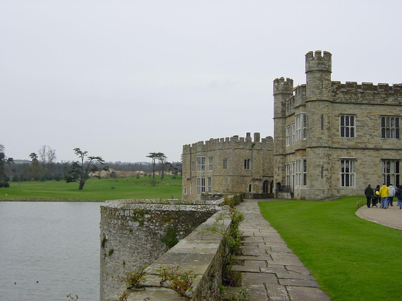 รูปถ่าย อังกฤษ(United Kingdom) ปราสาทลีดส์(Leeds castle) 2001-04 39