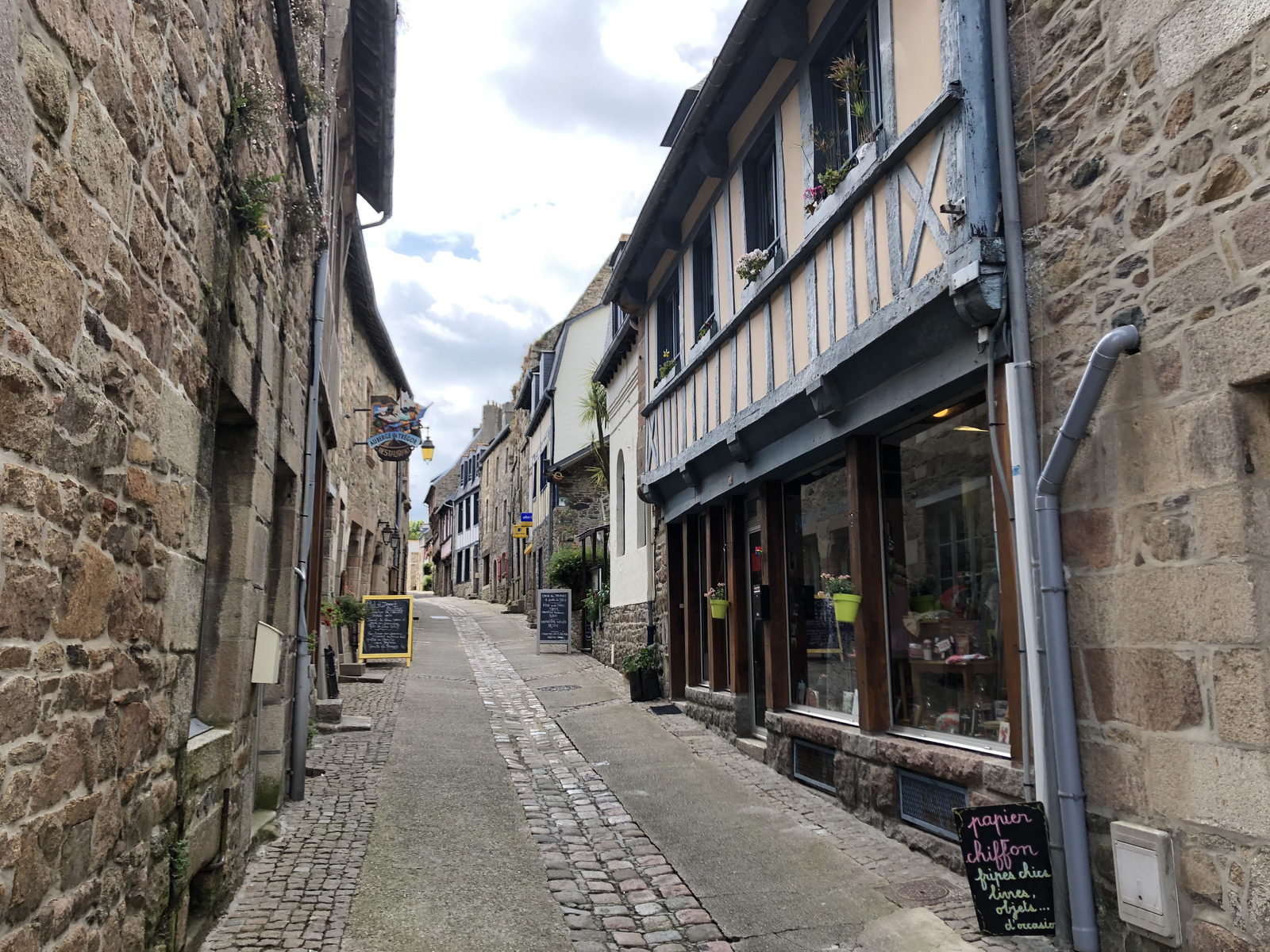 รูปถ่าย ฝรั่งเศส(France) เทรกีเอ(Treguier) 2020-06 52