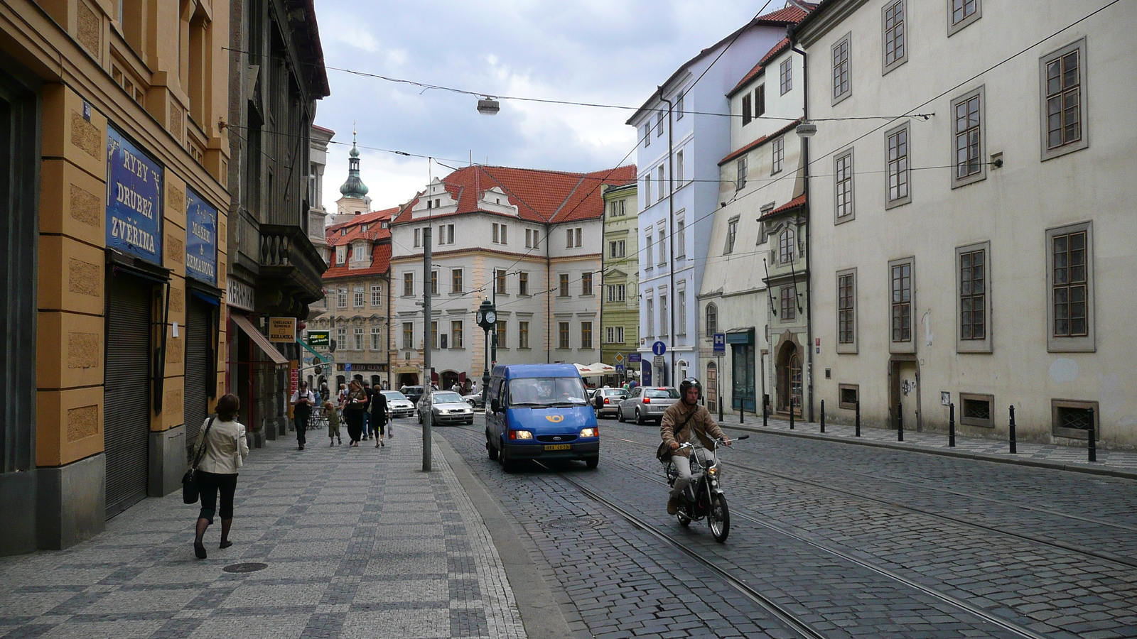 รูปถ่าย สาธารณรัฐเช็ก(Czech Republic) ปราก(Prague) รอบปราสาทปราก(Around Prague Castle) 2007-07 87
