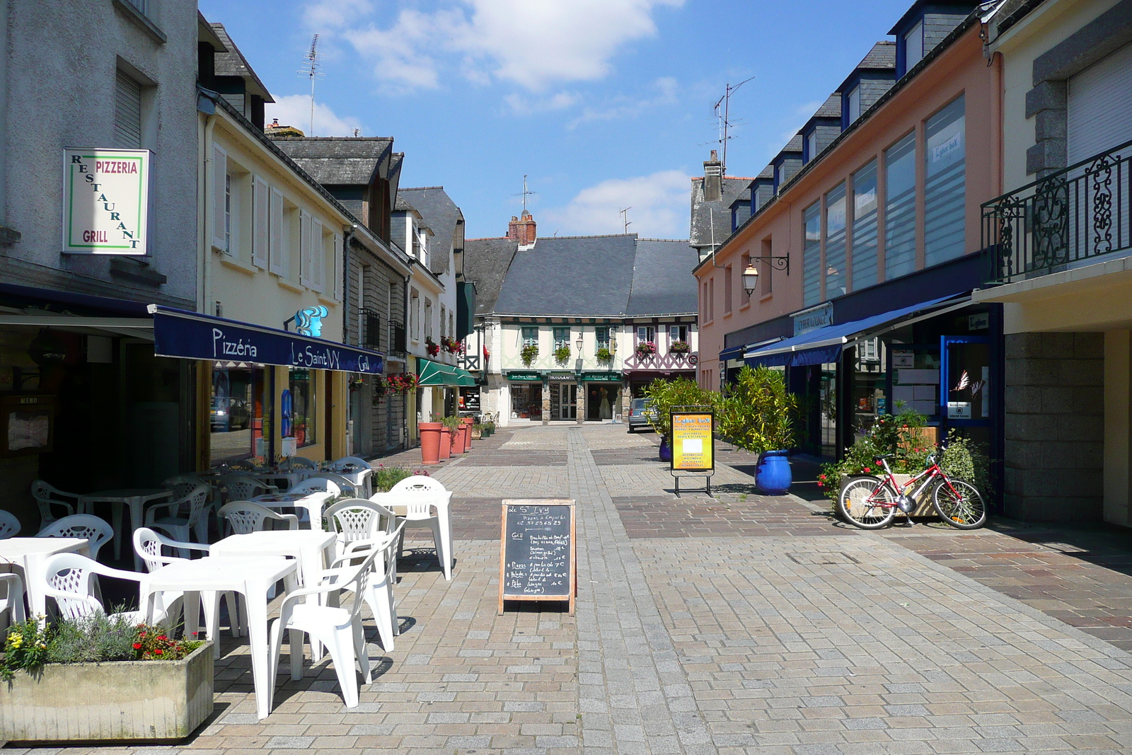 รูปถ่าย ฝรั่งเศส(France) ปองติวี่(Pontivy) 2007-08 27