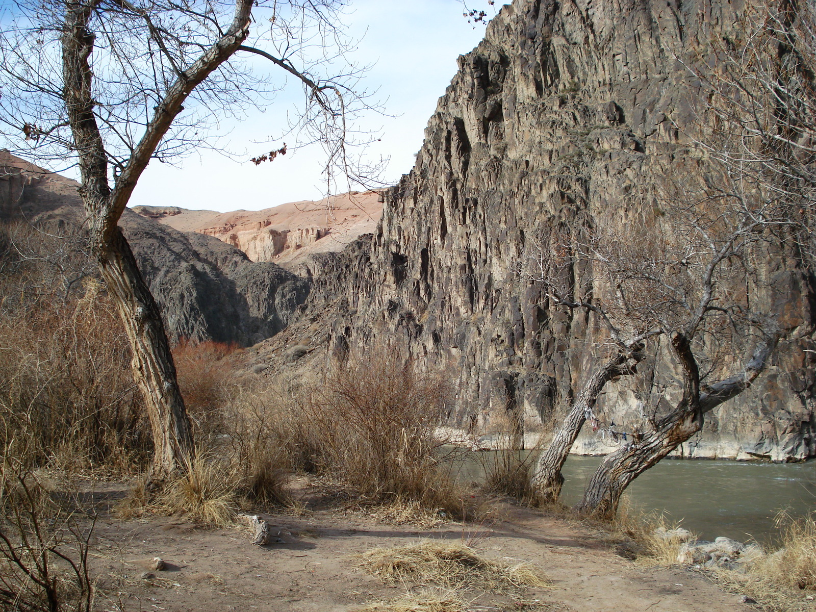 รูปถ่าย คาซัคสถาน(Kazakhstan) หุบผาชารึน(Charyn Canyon) 2007-03 208