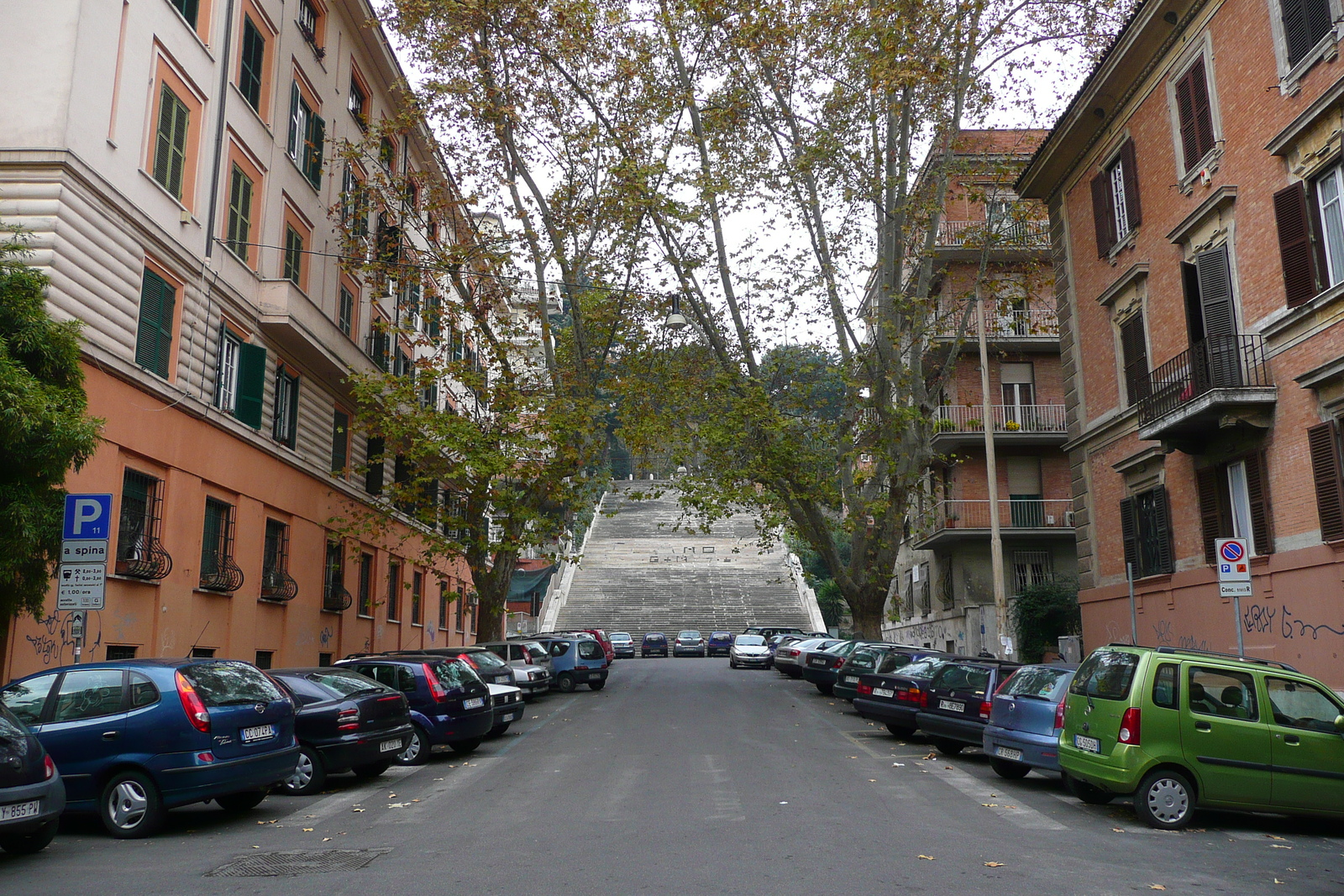 รูปถ่าย อิตาลี(Italy) โรม(Rome) ถนนกลอรีโอโซ(Viale Glorioso) 2007-11 13