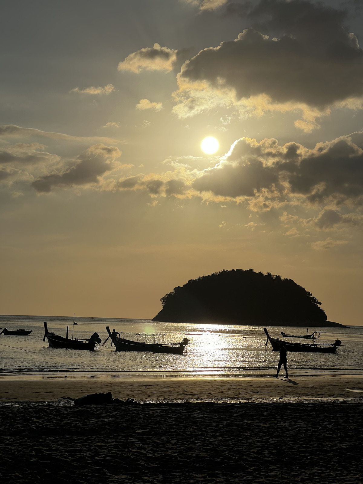รูปถ่าย ไทย(Thailand) ภูเก็ต(Phuket) หาดกะตะ(Kata Beach) 2021-12 181