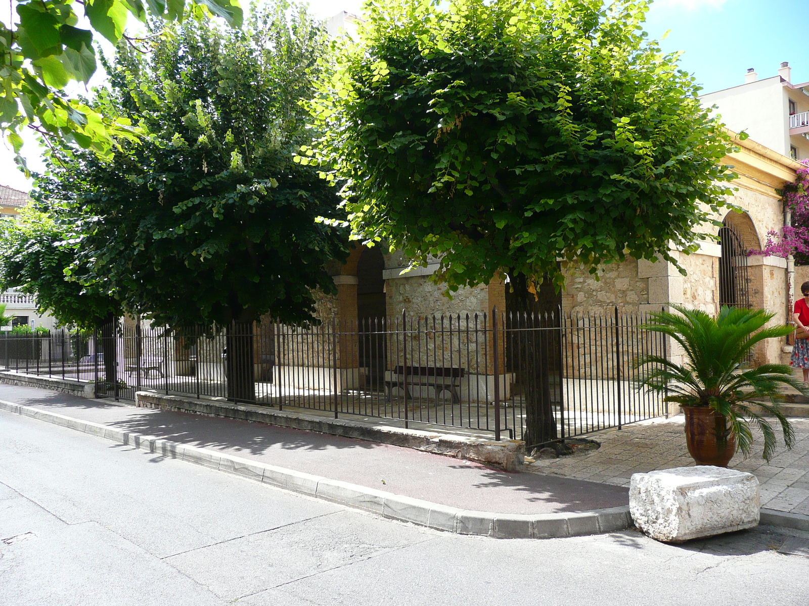 รูปถ่าย ฝรั่งเศส(France) วังซ์(Vence) ถนนอ็องรี-อีนาร์(Avenue H. Isnard) 2007-07 4