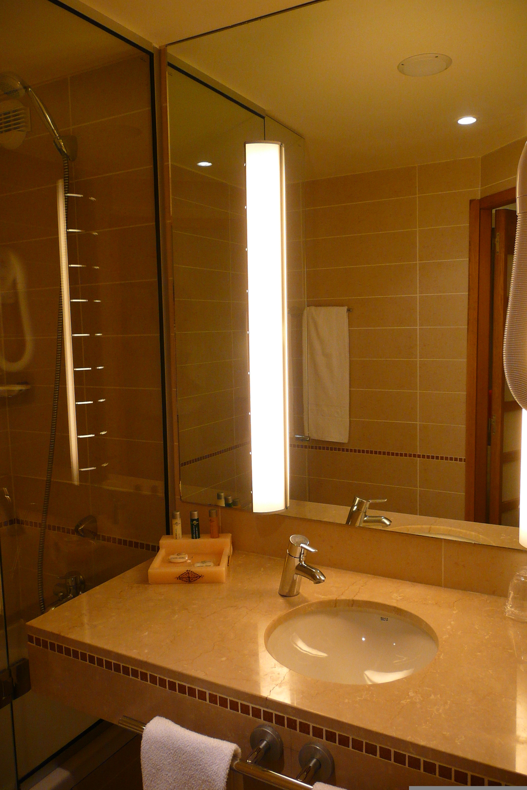 รูปถ่าย โมร็อกโก(Morocco) คาซาบลังกา(Casablanca) โรงแรมโนโวเทลซิตีเซ็นเตอร์(Novotel City Center Hotel) 2008-07 21