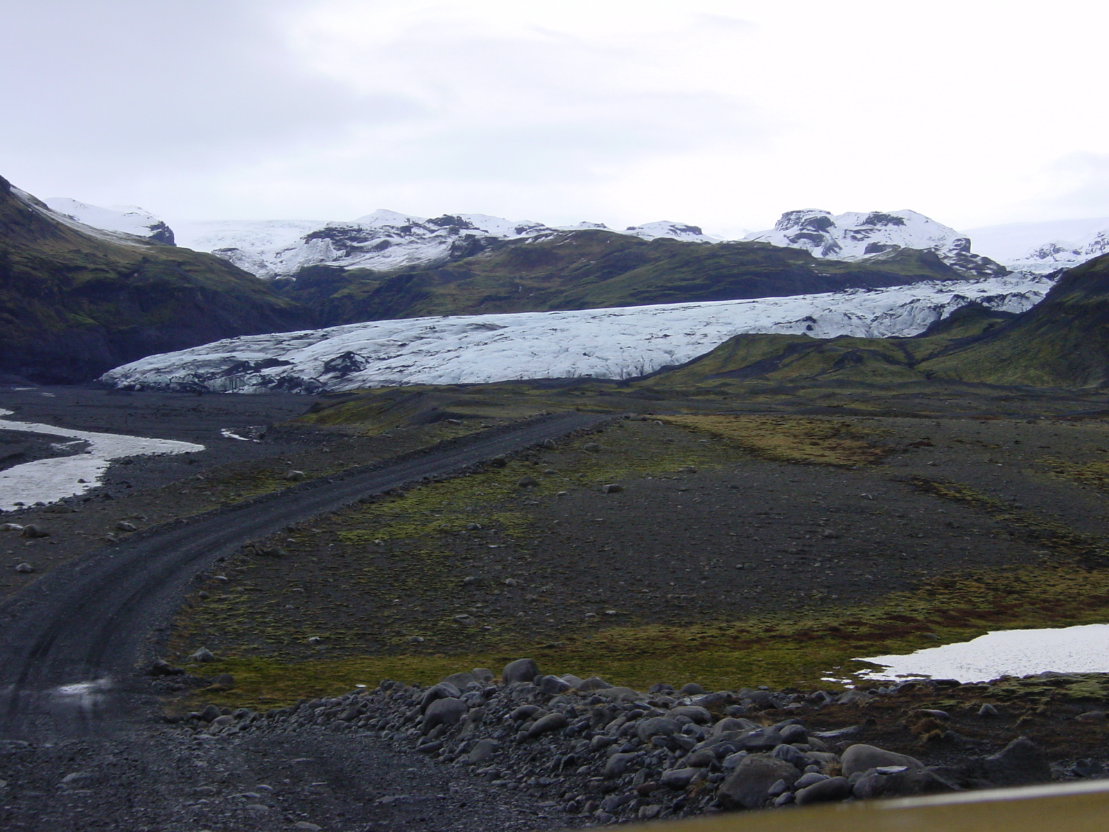 รูปถ่าย ไอซ์แลนด์(Iceland) เมียร์กาลส์โจกูล(Myrdalsjokull) 2003-03 12