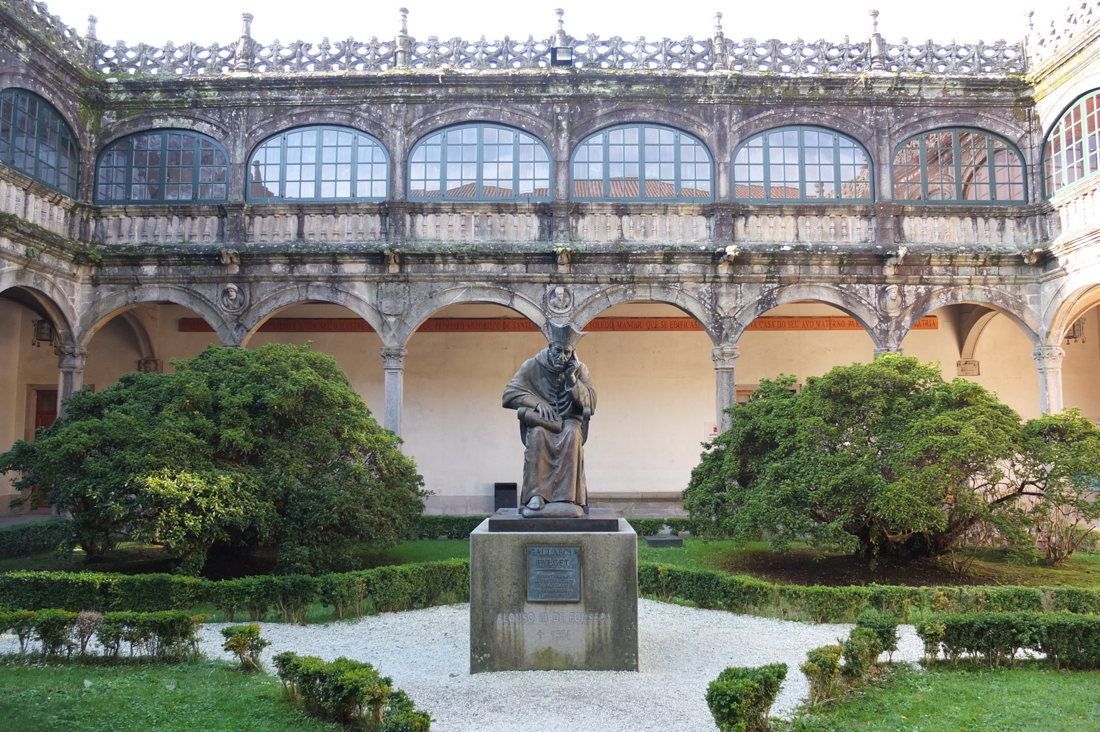 รูปถ่าย สเปน(Spain) ซานเตียโกเดกอมโปสเตลา(Santiago de Compostela) 2013-01 149