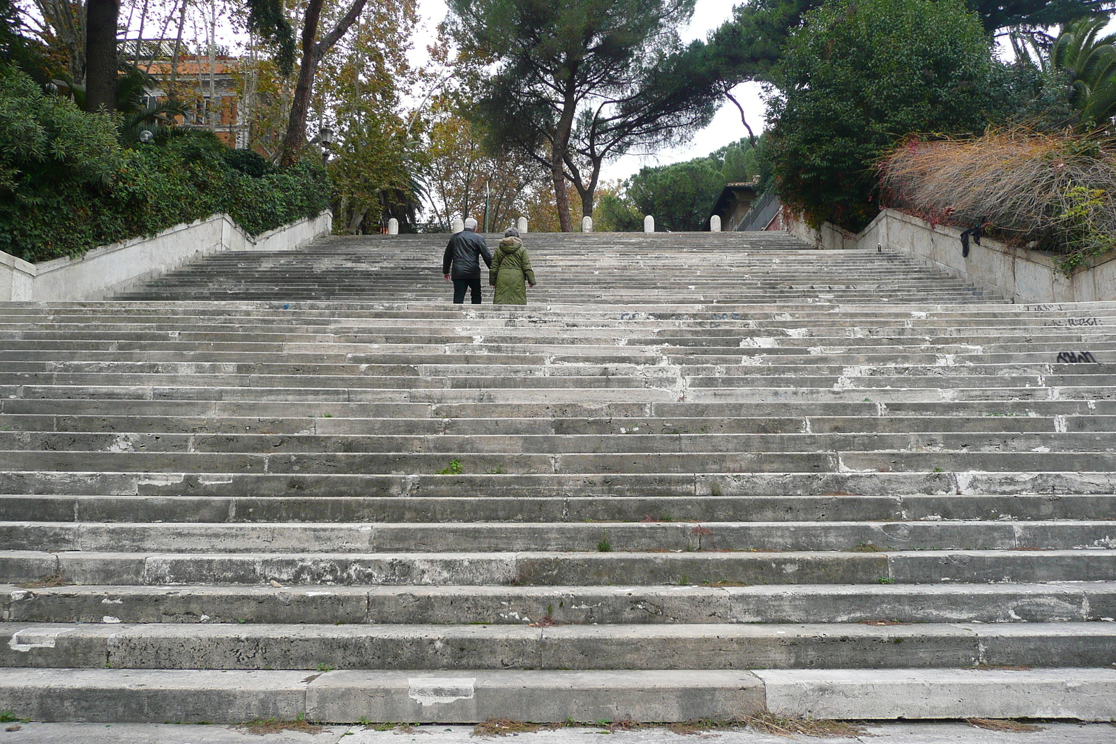 รูปถ่าย อิตาลี(Italy) โรม(Rome) ถนนกลอรีโอโซ(Viale Glorioso) 2007-11 26