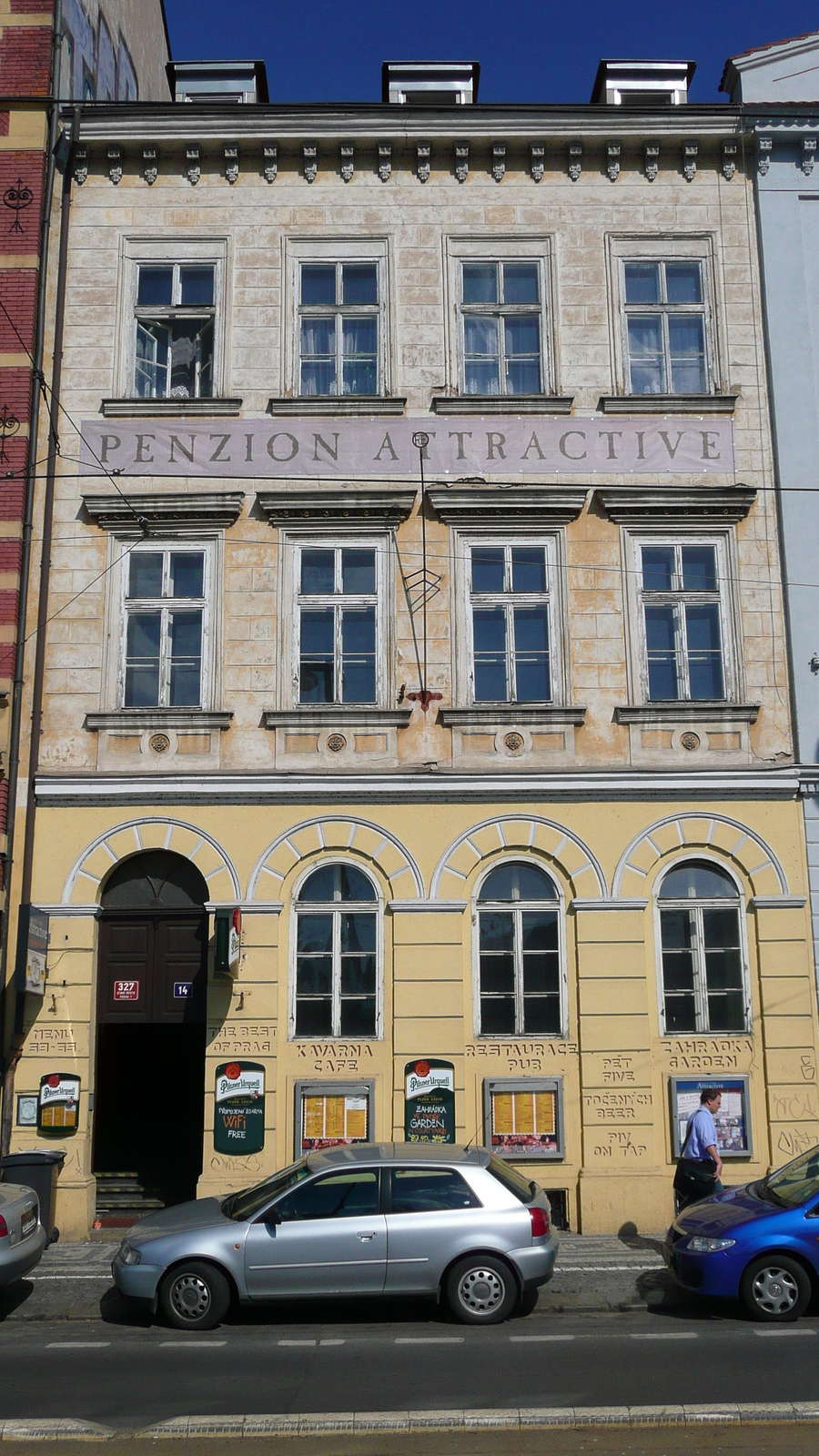 รูปถ่าย สาธารณรัฐเช็ก(Czech Republic) ปราก(Prague) ริมฝั่งสเมตานา(Smetanovo nabr) 2007-07 36