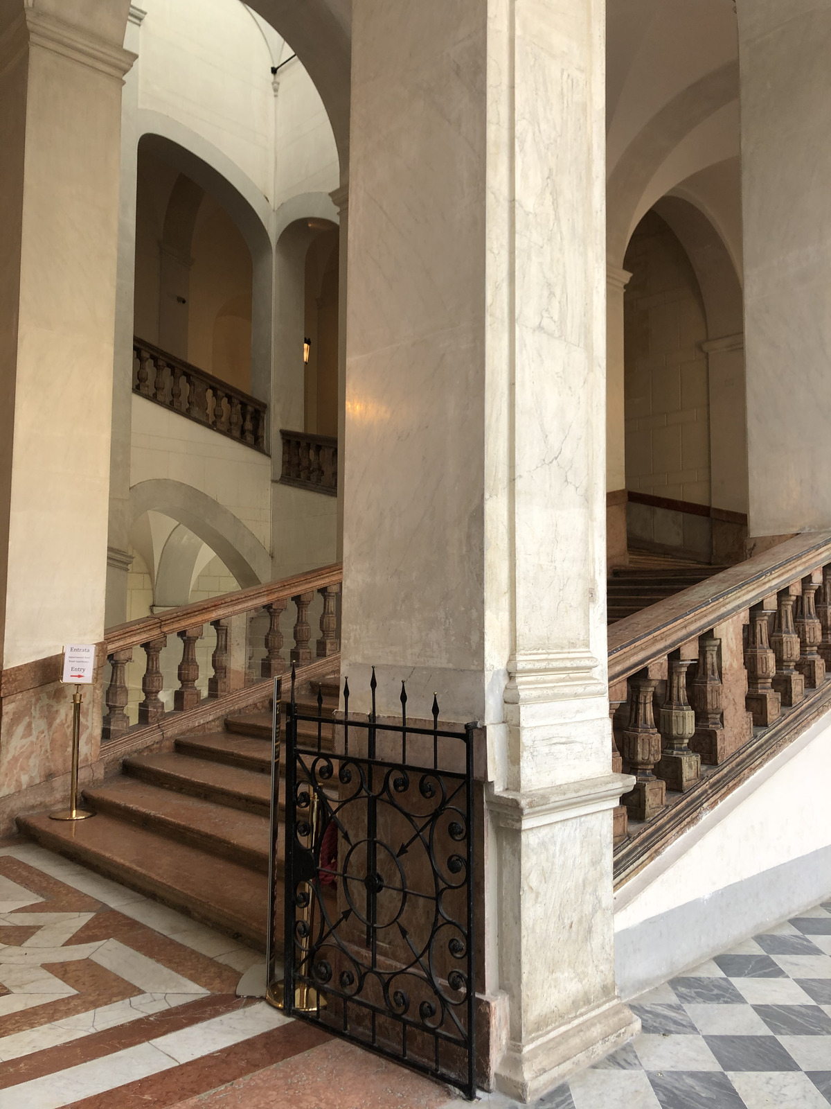 รูปถ่าย อิตาลี(Italy) ซิซิลี(Sicily) ปาแลร์โม(Palermo) วังเดย์นอร์มันนี(Palazzo dei Normanni) 2020-02 167