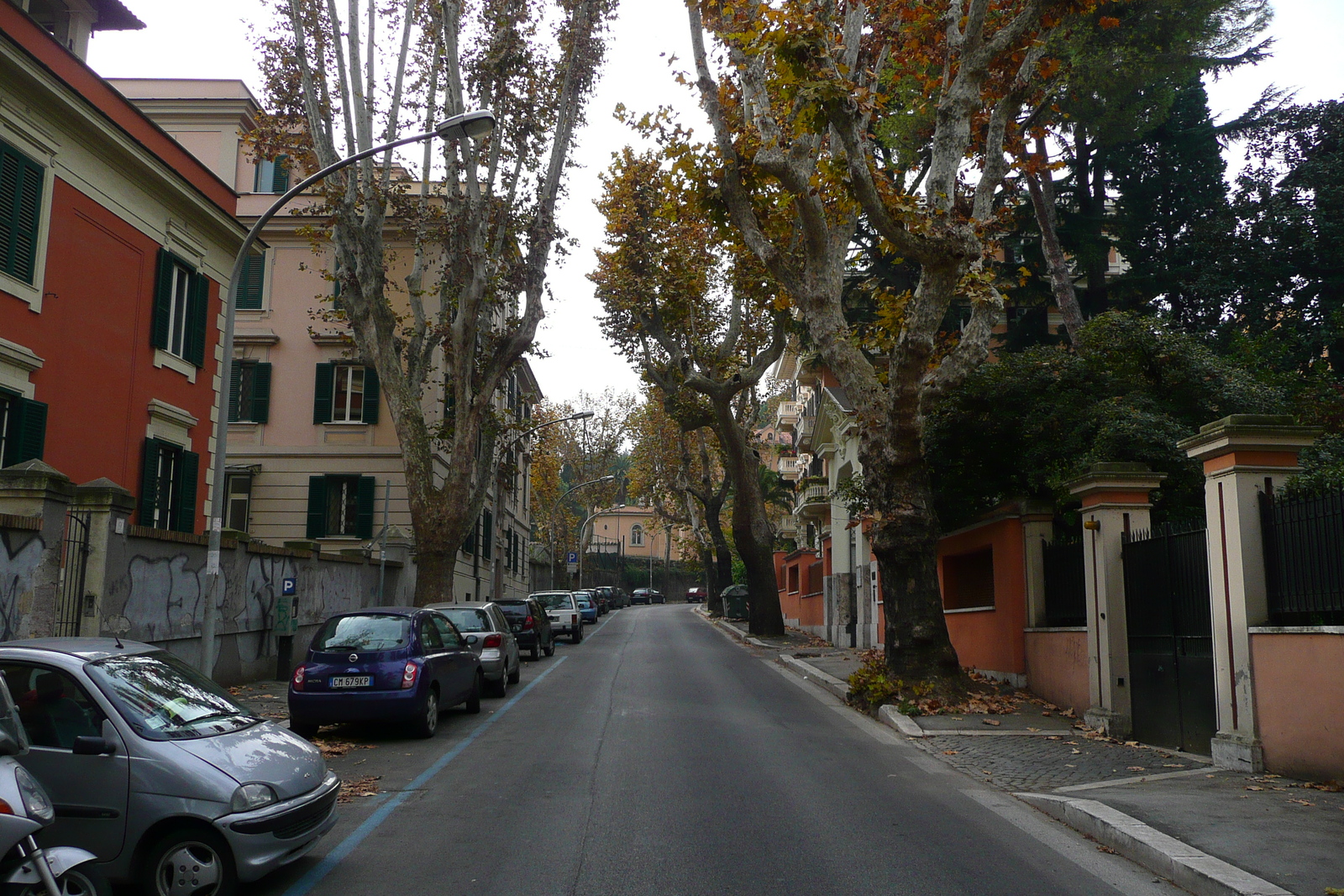 รูปถ่าย อิตาลี(Italy) โรม(Rome) ถนนเตรนตาอาปรีเล(Viale Trenta Aprile) 2007-11 13