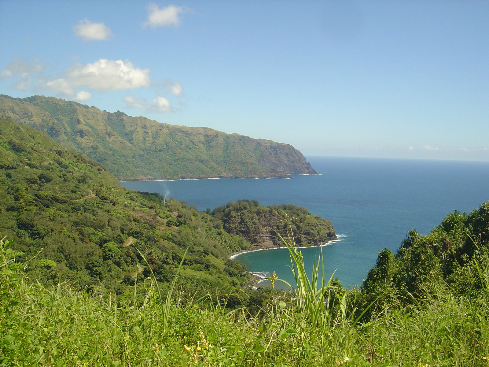 รูปถ่าย เฟรนช์โพลี่นีเซีย(Polynesia) หมู่เกาะมาร์เคซัส(Marquises) 2006-04 161