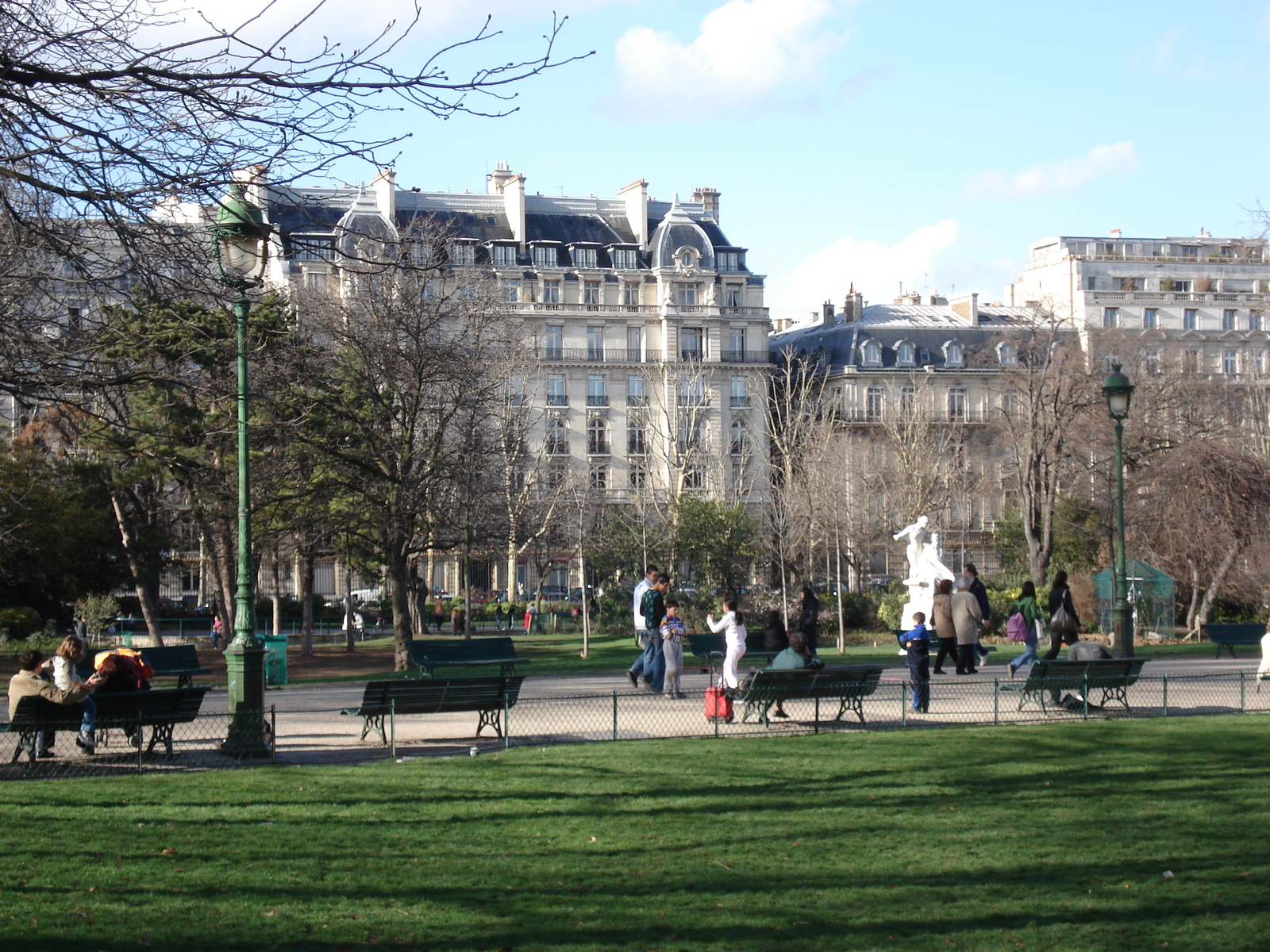 รูปถ่าย ฝรั่งเศส(France) ปารีส(Paris) สวนมงโซ(Monceau Garden) 2006-03 13