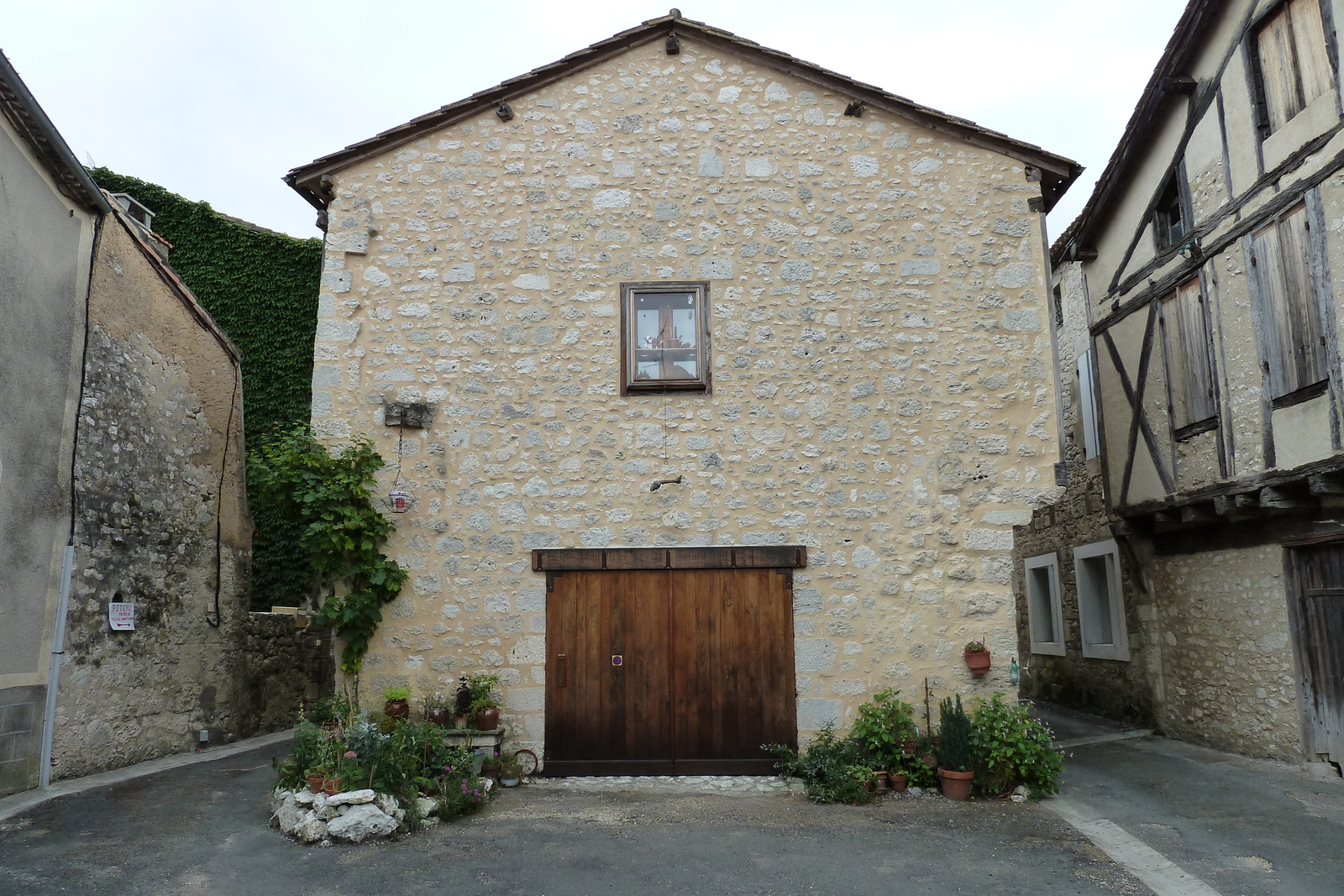 รูปถ่าย ฝรั่งเศส(France) อีซีฌัก(Issigeac) 2010-08 37