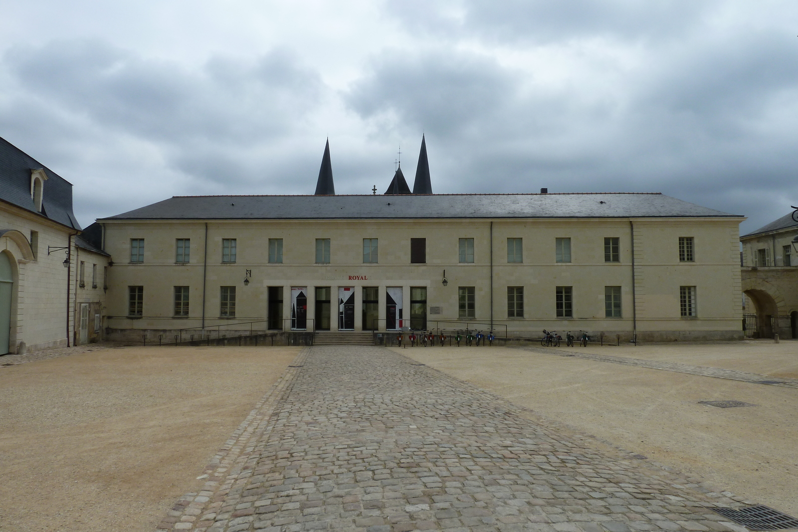 รูปถ่าย ฝรั่งเศส(France) ฟงเตอโวร์(Fontevraud) 2011-05 87