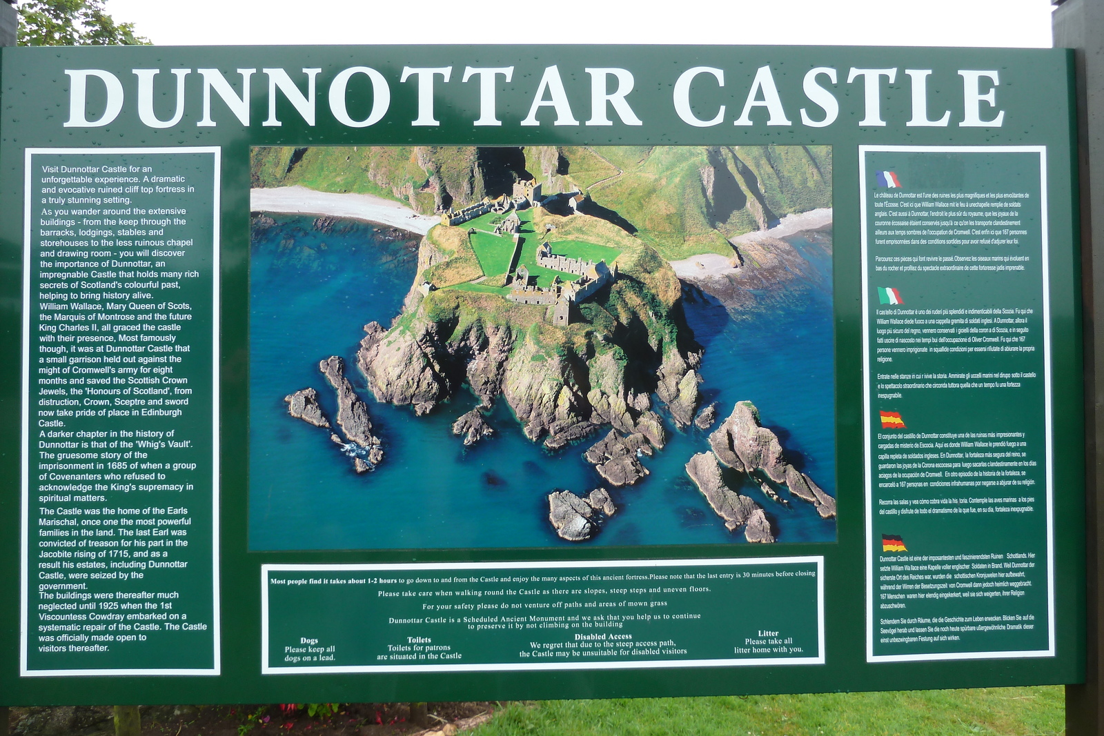 รูปถ่าย อังกฤษ(United Kingdom) สกอตแลนด์(Scotland) ปราสาทดันนอตตาร์(Dunnottar Castle) 2011-07 1