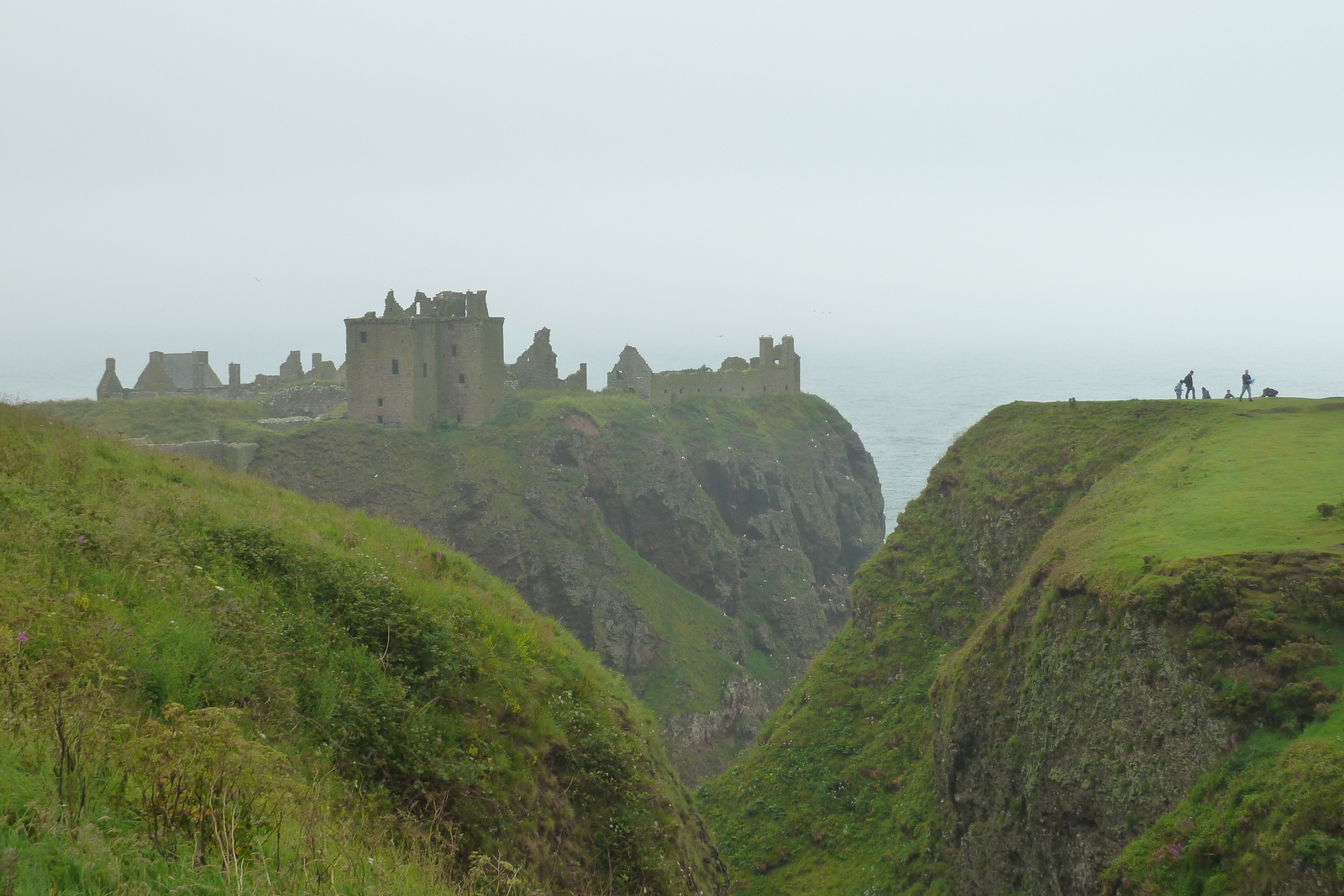 รูปถ่าย อังกฤษ(United Kingdom) สกอตแลนด์(Scotland) ปราสาทดันนอตตาร์(Dunnottar Castle) 2011-07 14