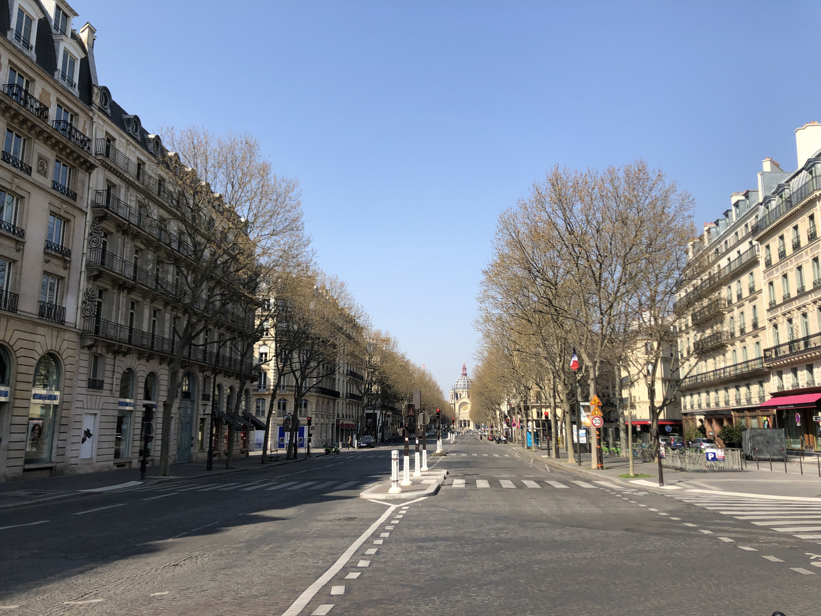 รูปถ่าย ฝรั่งเศส(France) ปารีสช่วงล็อกดาวน์(Paris lockdown) 2020-03 147