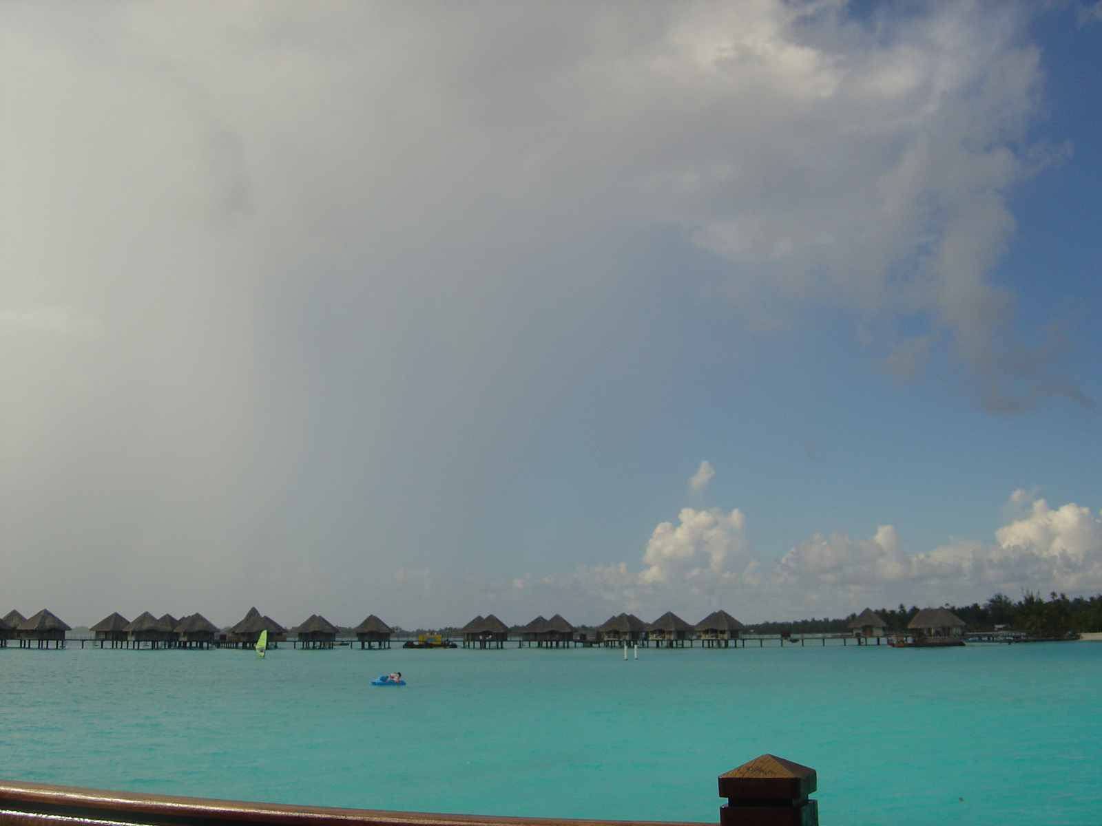 รูปถ่าย เฟรนช์โพลี่นีเซีย(Polynesia) โรงแรมเลอเมอริเดียน โบราโบรา(Meridien Bora Bora Hotel) 2006-04 36